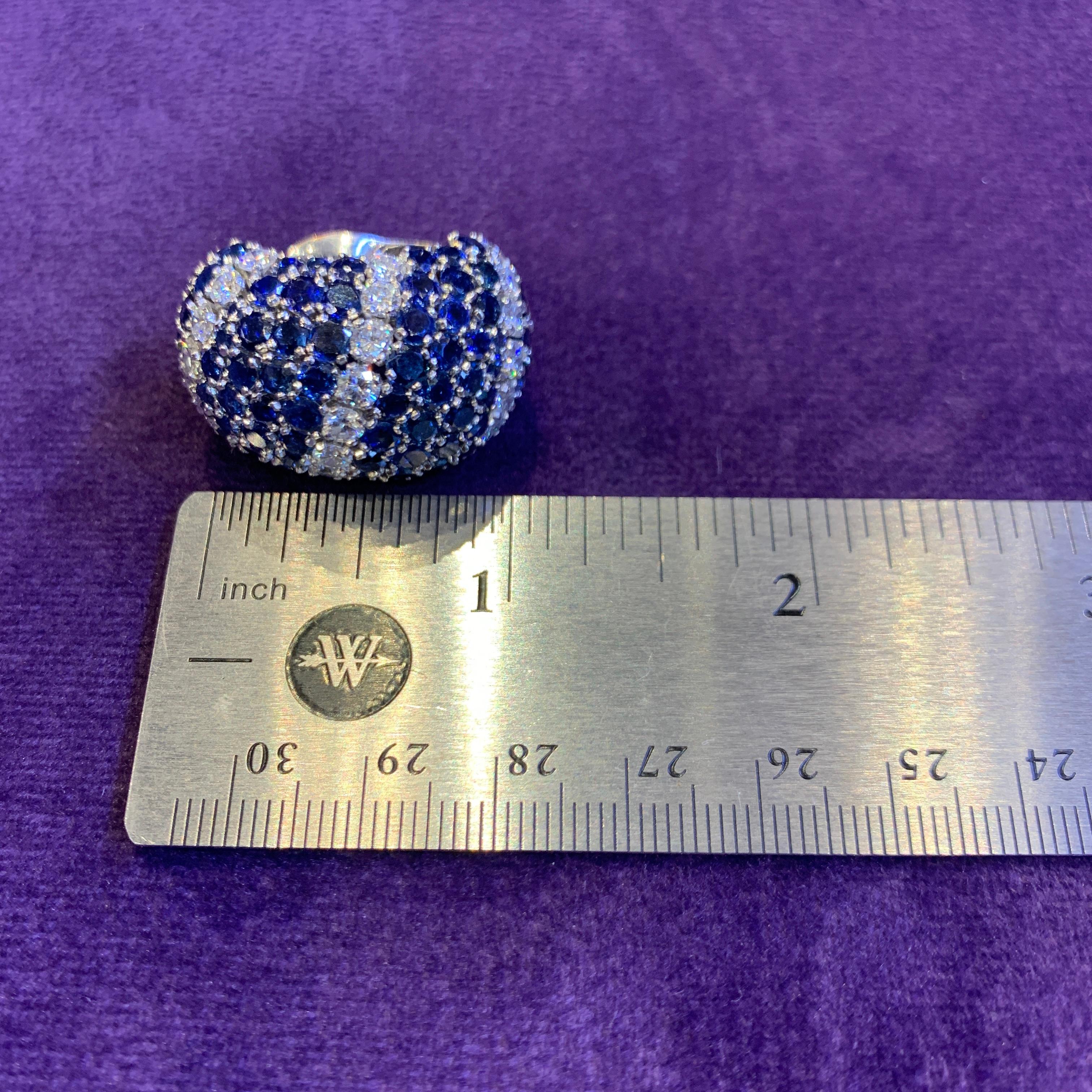 Van Cleef & Arpels Sapphire & Diamond Earrings In Excellent Condition For Sale In New York, NY