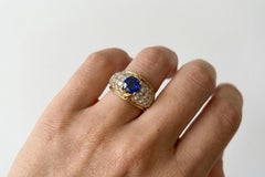 Van Cleef & Arpels Sapphire Diamond Ring, 18K Yellow Gold, France, Circa 1990