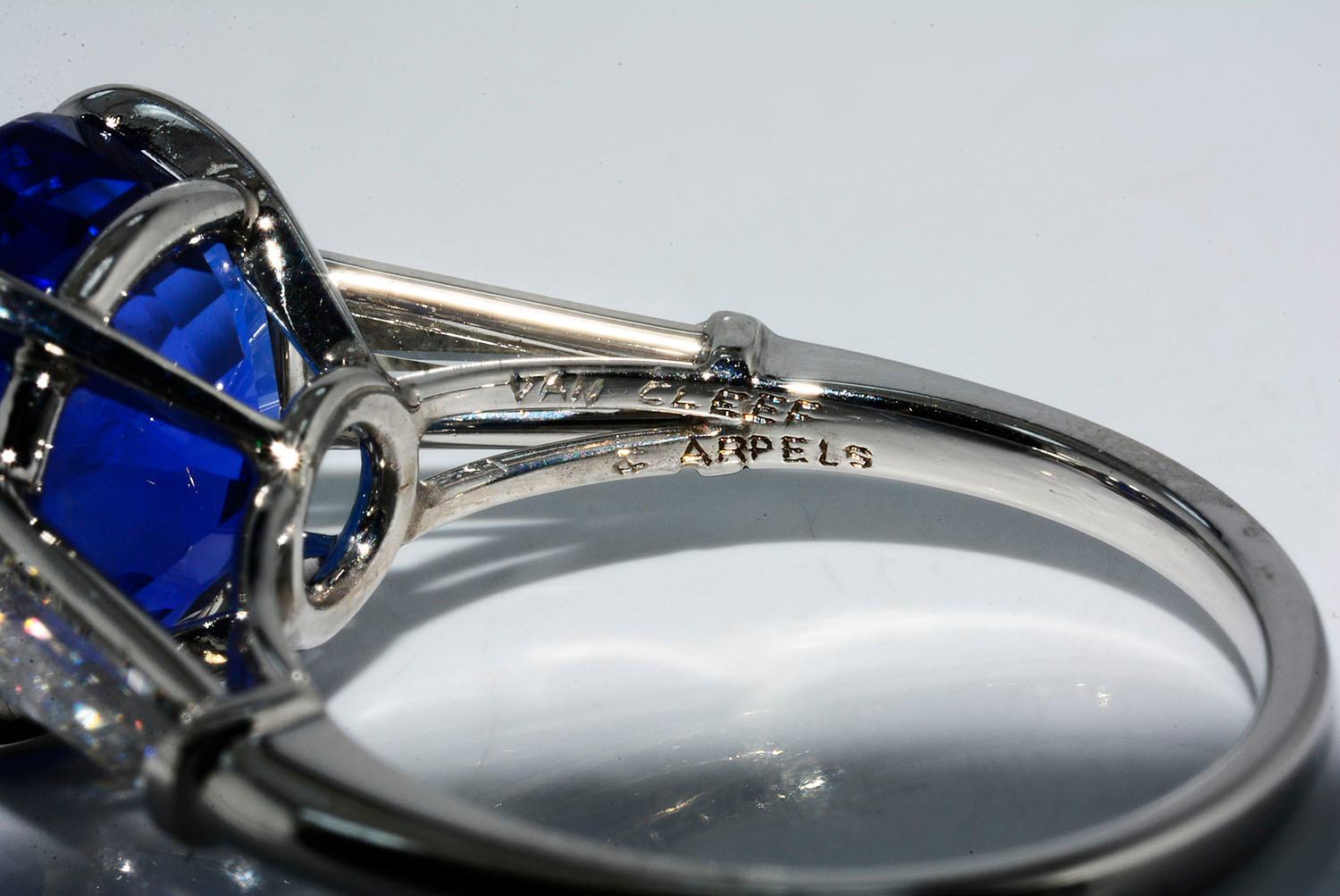 Van Cleef & Arpels Sapphire and Diamond Platinum Ring 1