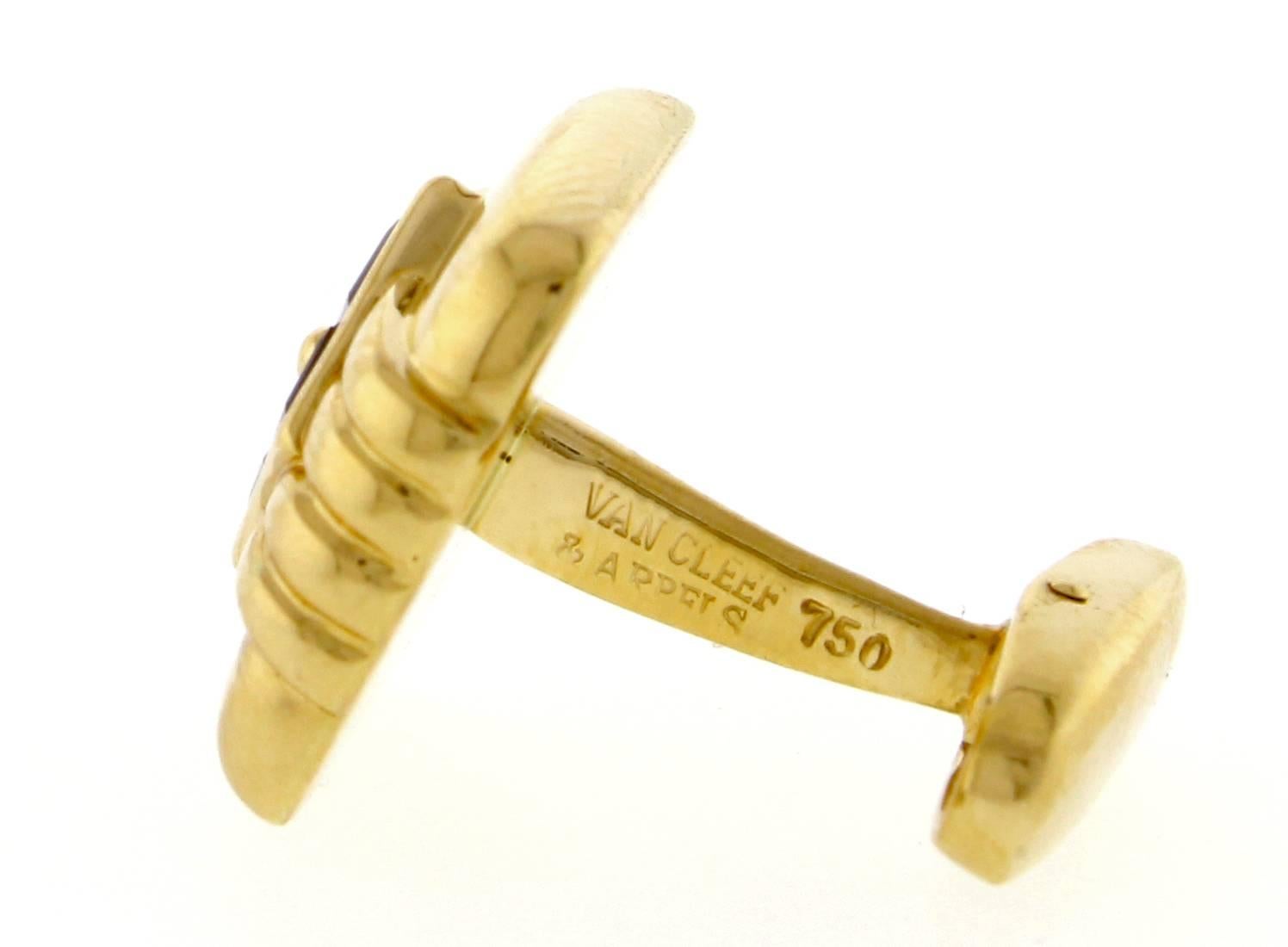 Van Cleef & Arpels Sapphire Gold Cufflinks In Excellent Condition In Bethesda, MD