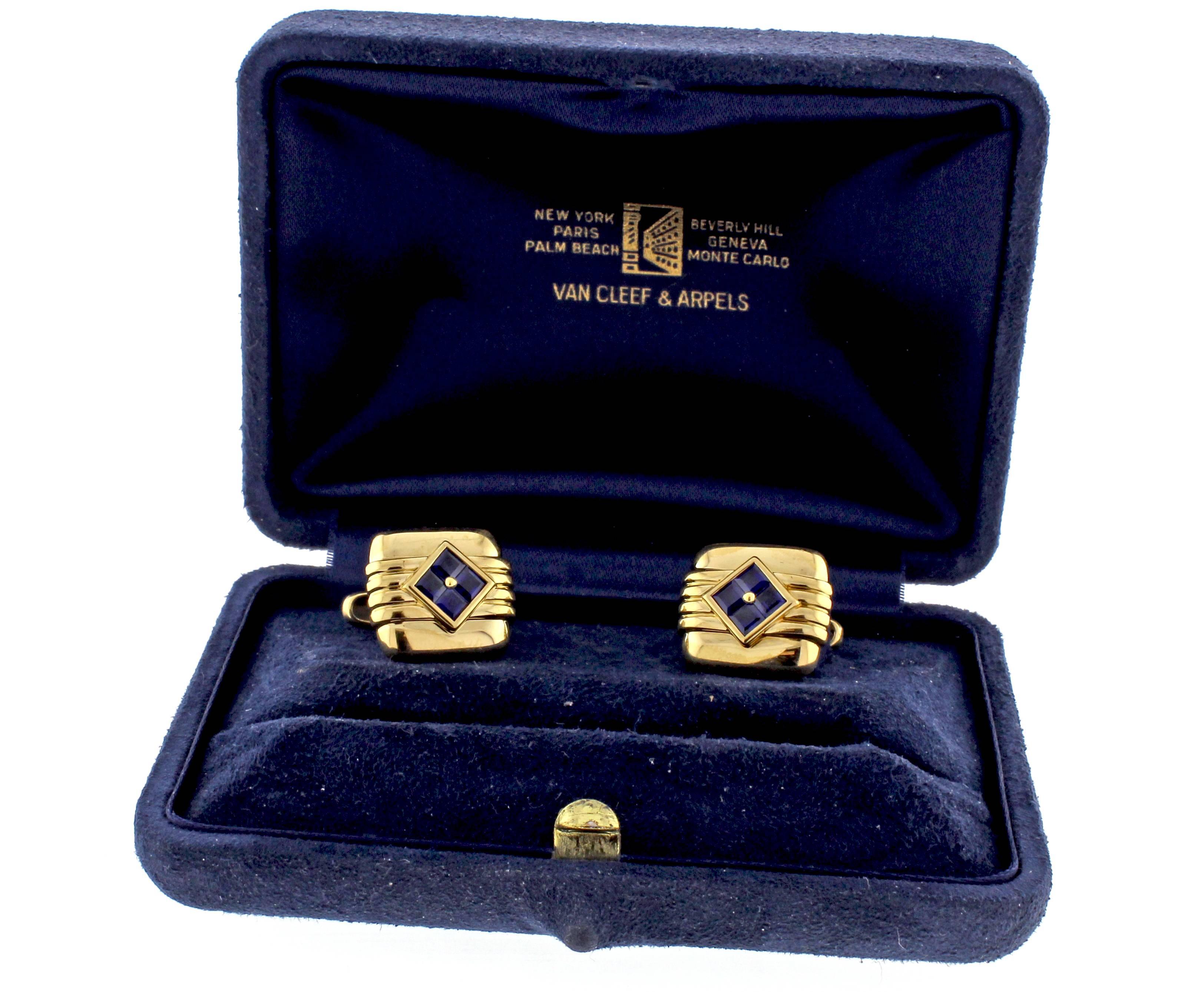 Women's or Men's Van Cleef & Arpels Sapphire Gold Cufflinks