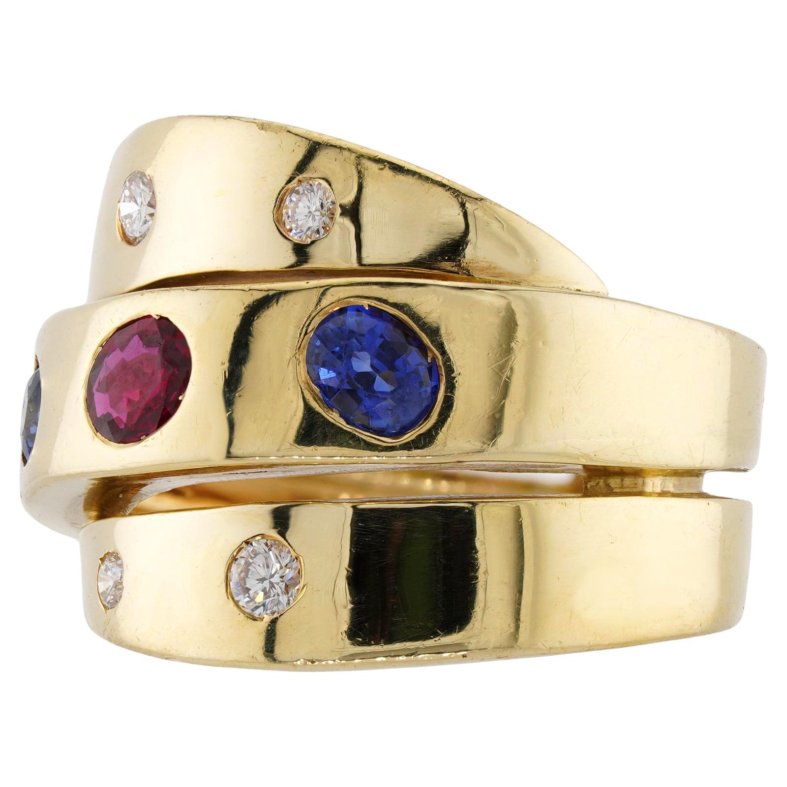 Brilliant Cut VAN CLEEF & ARPELS Sapphire Ruby Diamond Wide 18k Yellow Gold Ring For Sale