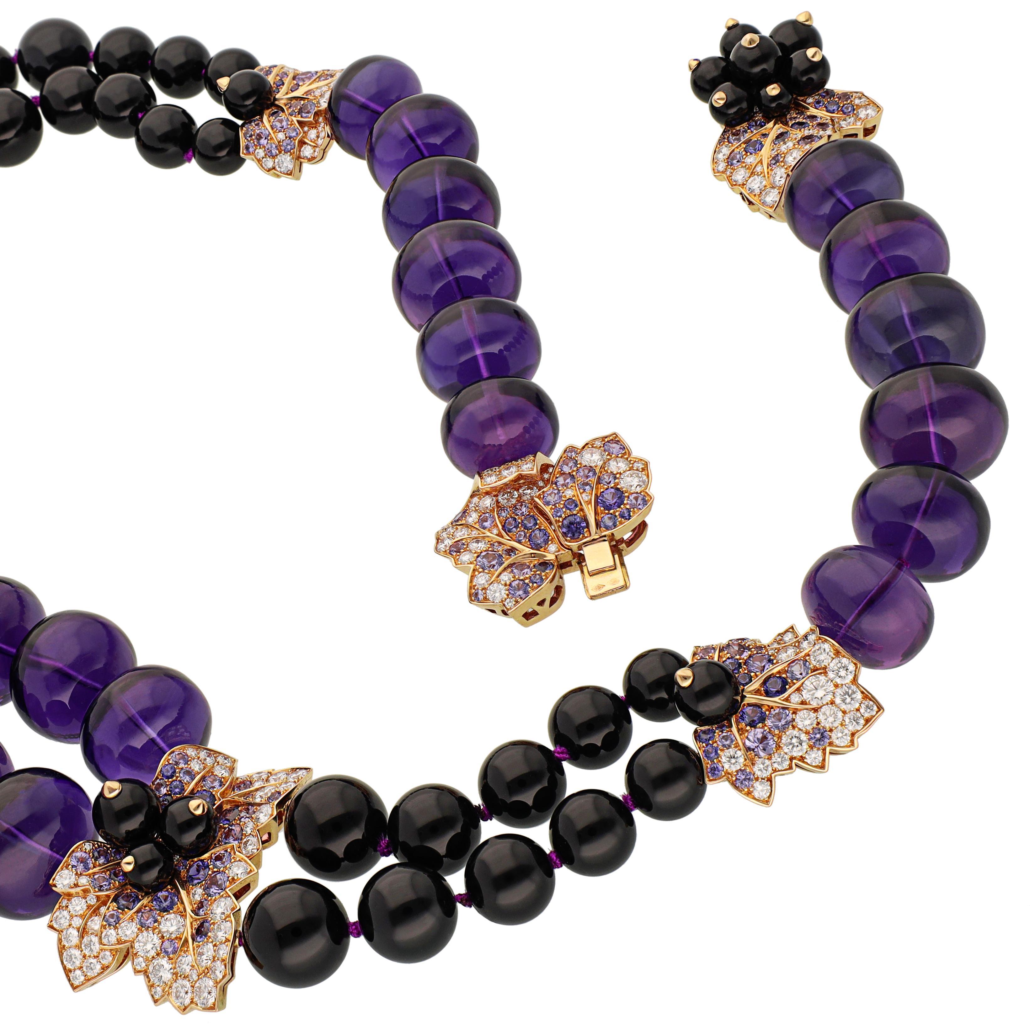 Perlina VAN CLEEF & ARPELS Secret de Cassis Collana con ametista e fermagli per orecchie in vendita
