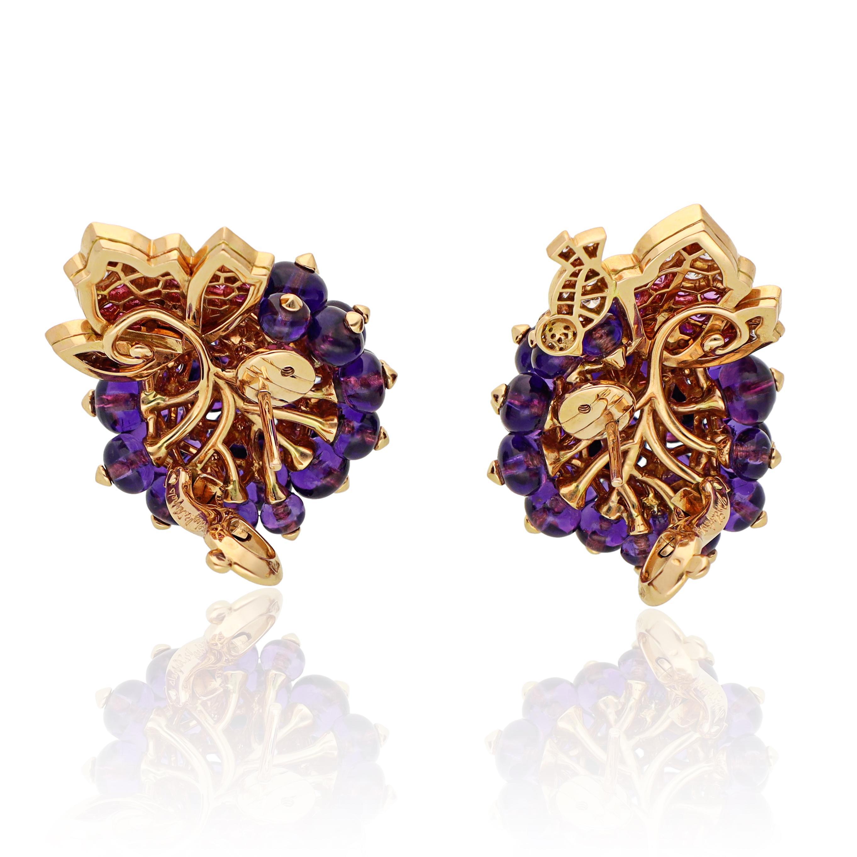 VAN CLEEF & ARPELS Secret de Cassis Collana con ametista e fermagli per orecchie in vendita 1