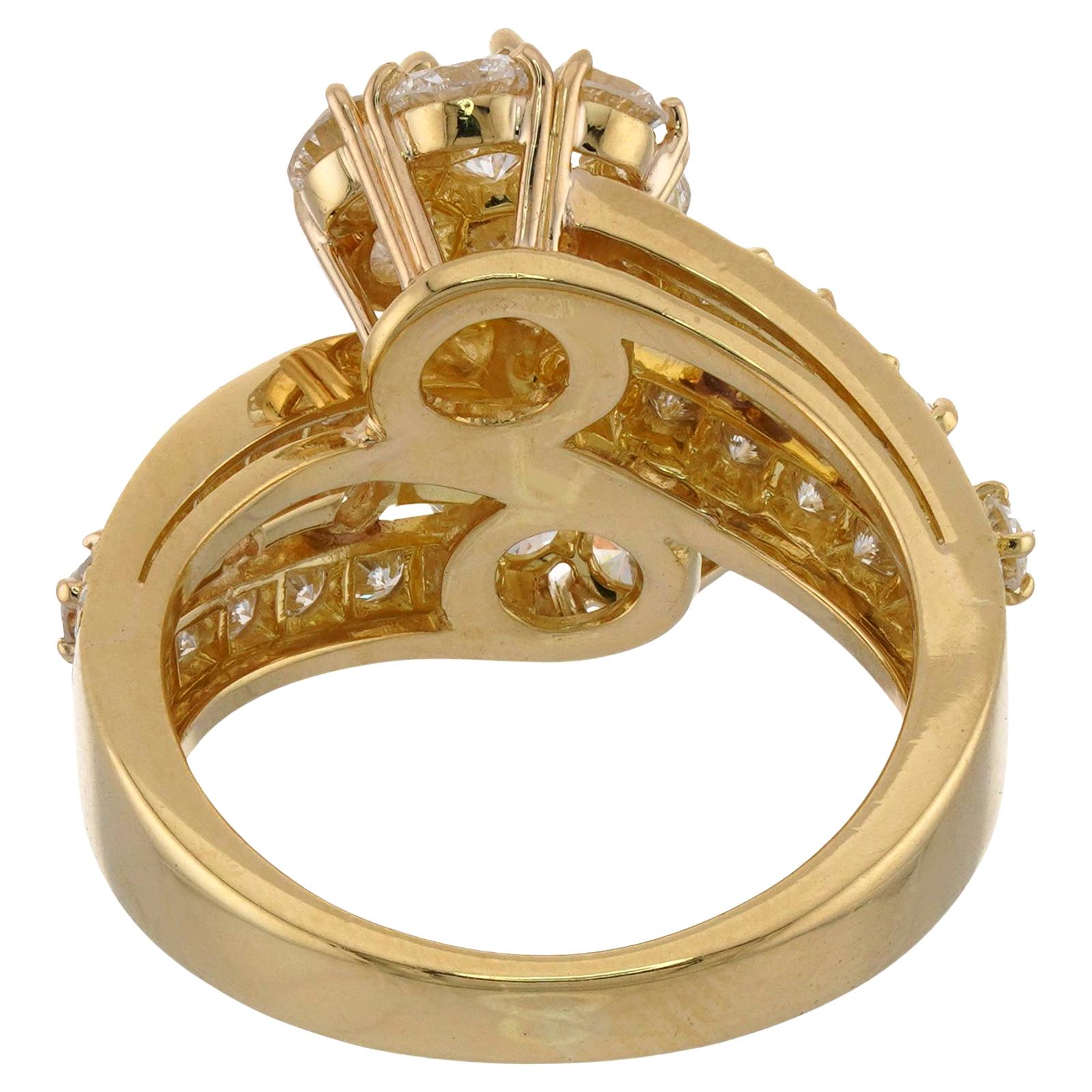 VAN CLEEF & ARPELS Bague flocon de neige en or jaune 18 carats avec diamants taille 5 en vente 2
