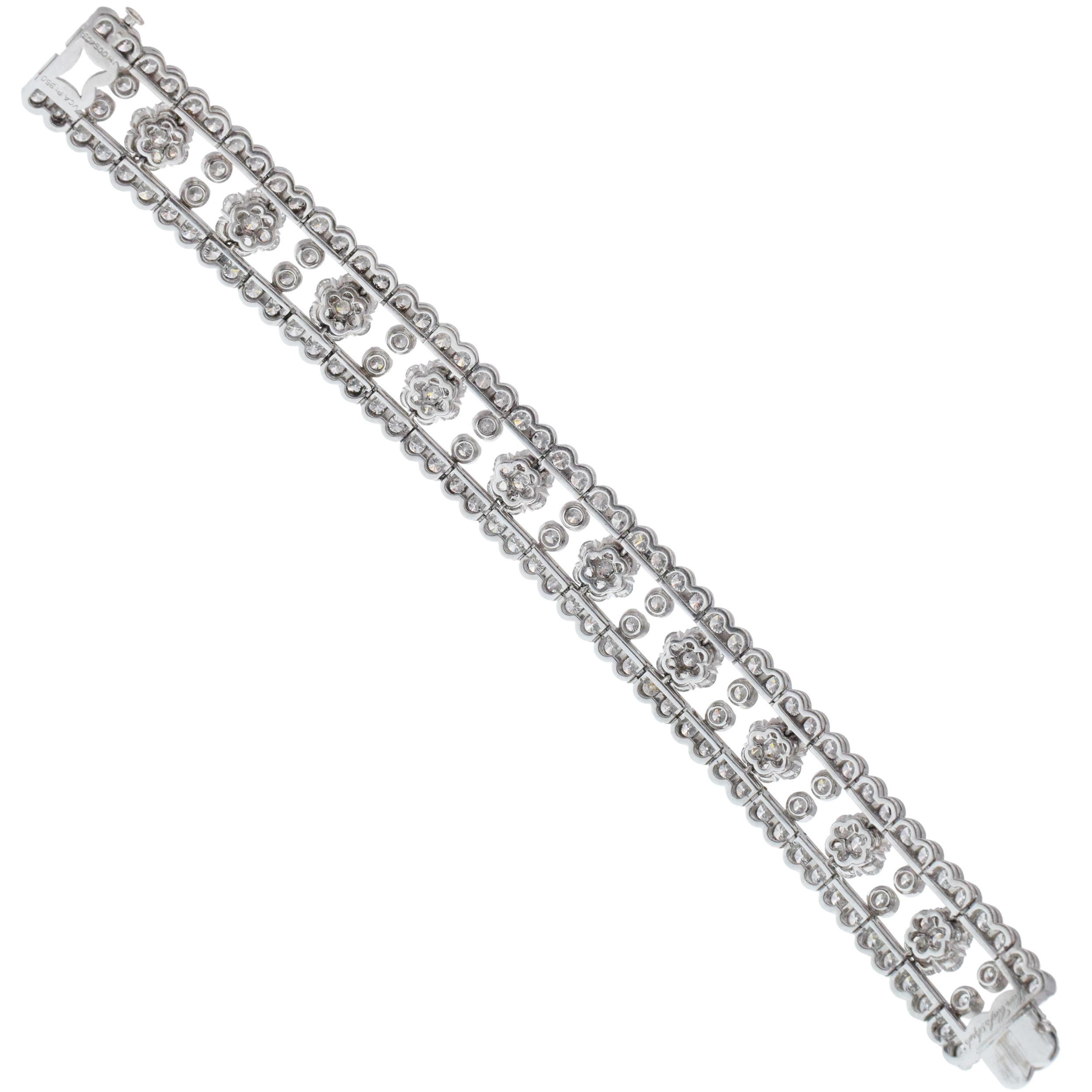 Van Cleef & Arpels  'Snowflake' Diamond and Platinum Bracelet 4