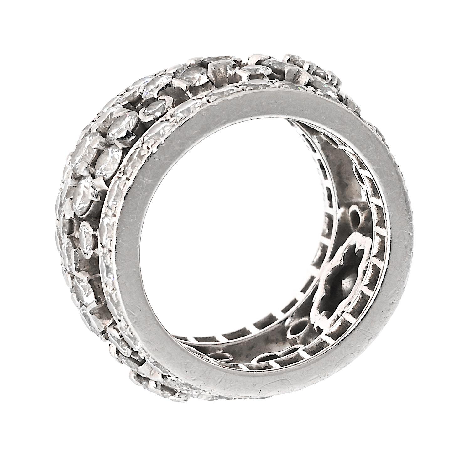 Anillo de diamantes copo de nieve Van Cleef & Arpels Corte redondo en venta