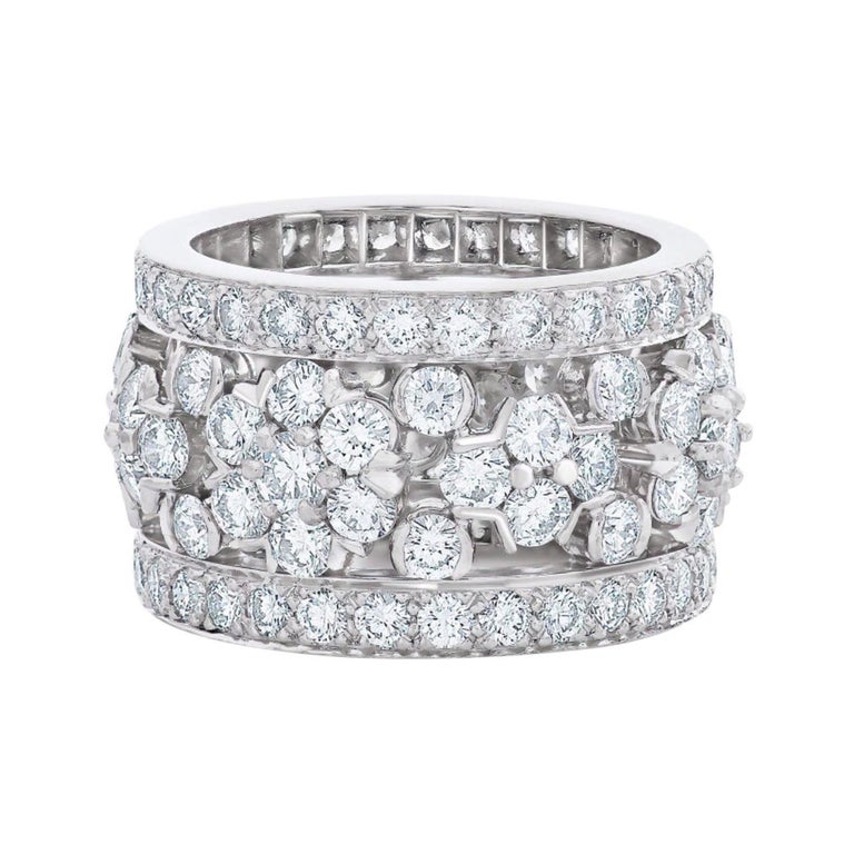 Van Cleef and Arpels "Snowflake" Diamond Band For Sale at 1stDibs