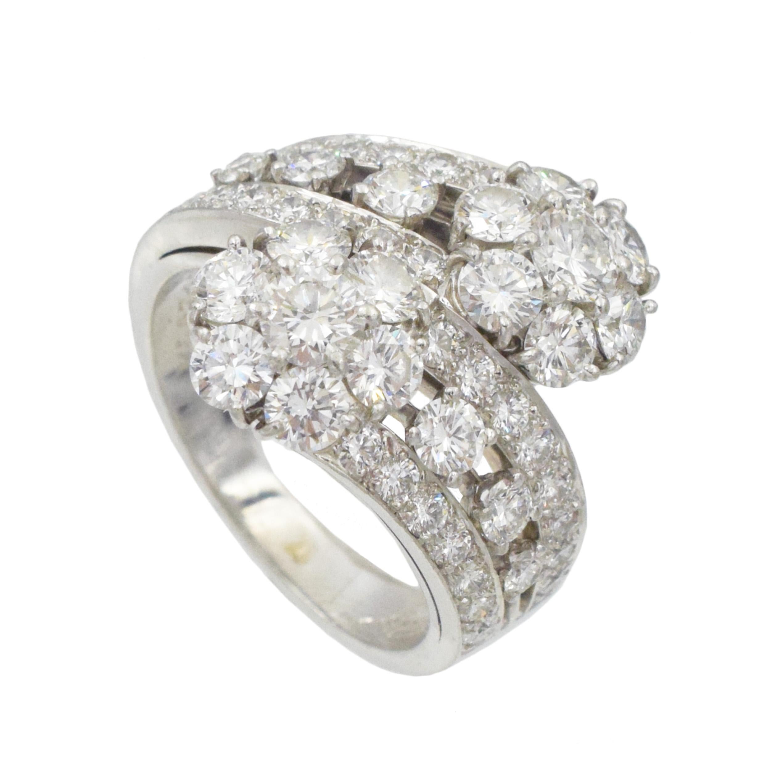 Van Cleef & Arpels Diamantring „Snowflake“ (Rundschliff)