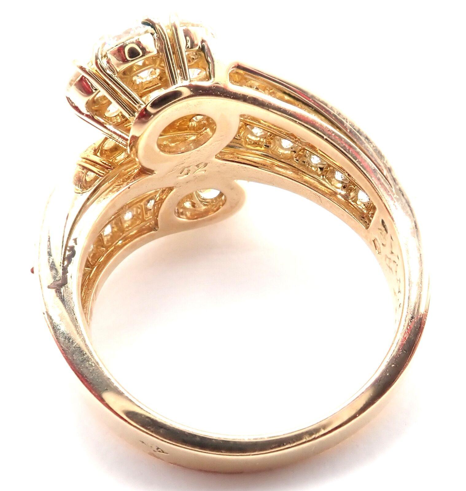 Van Cleef & Arpels Schneeflocken-Diamant-Ring aus Gelbgold mit zwei Blumen (Brillantschliff) im Angebot