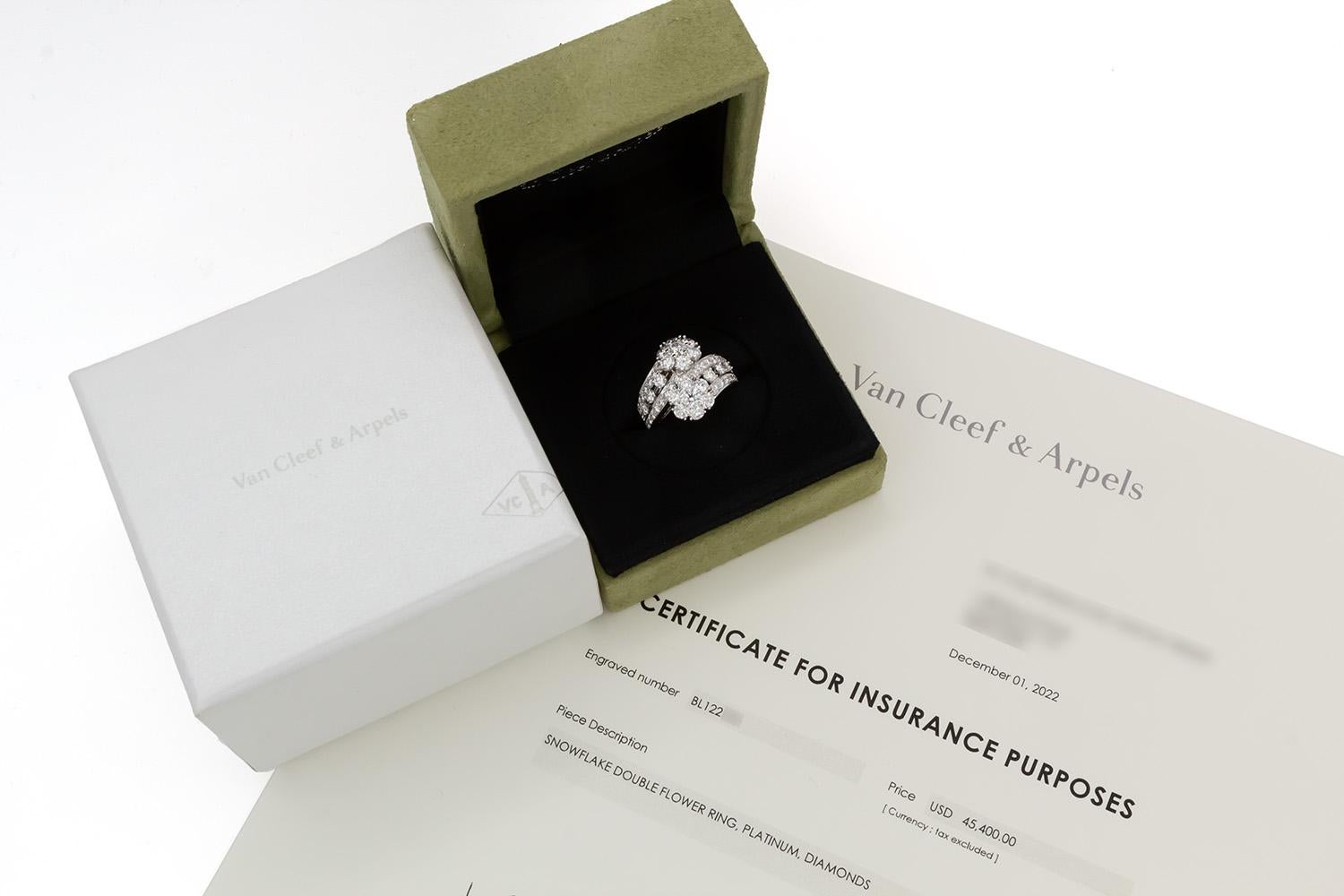 Van Cleef & Arpels Anello con fiocco di neve e doppio fiore in platino e diamanti 3,00ctw BNP in vendita 5