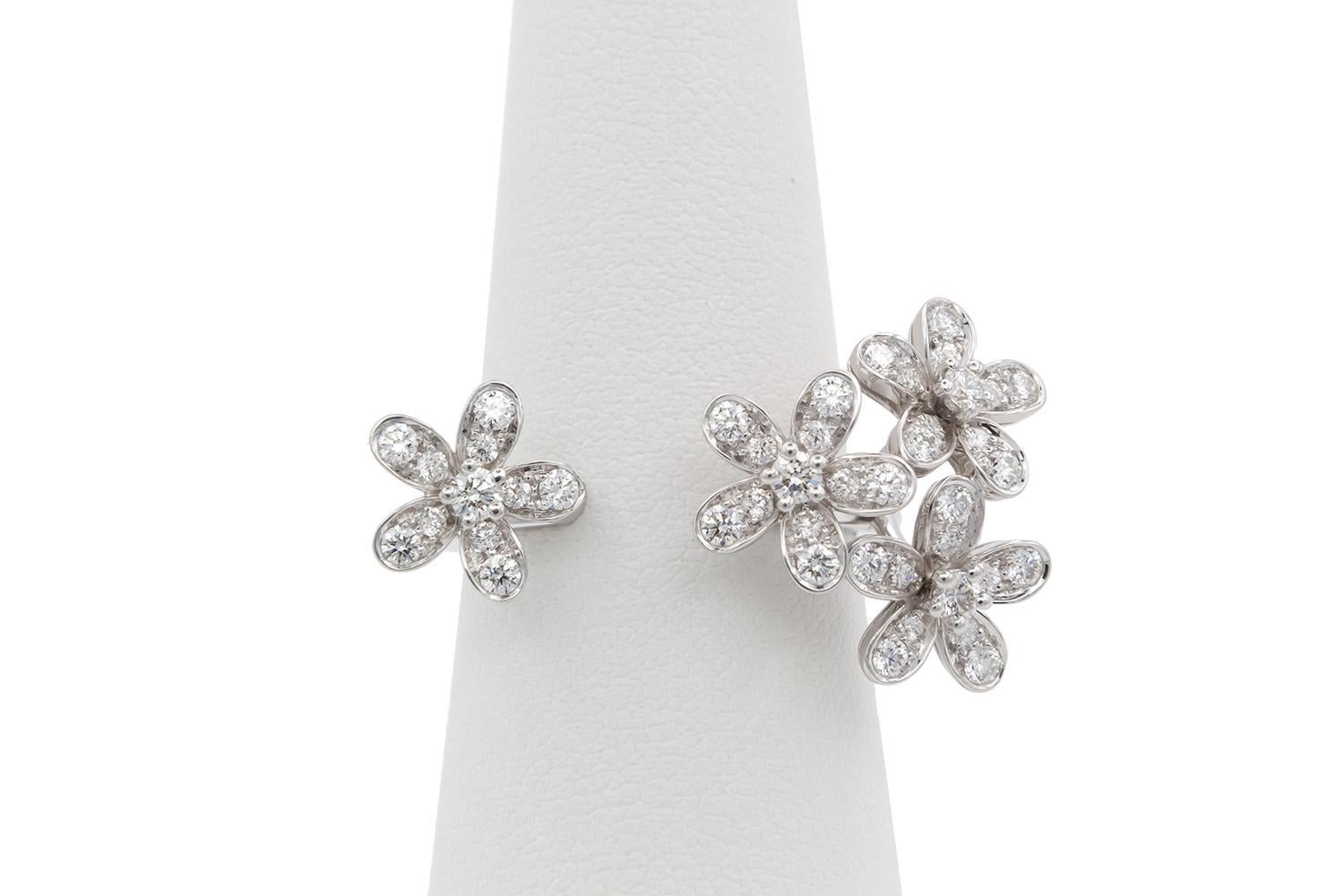 Van Cleef & Arpels Socrate Between the Finger Ring 18k Weißgold & Diamant BNP im Angebot 2