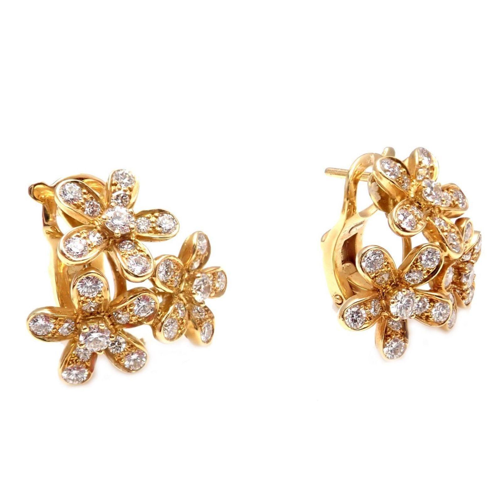 Van Cleef & Arpels Socrate Diamond Three Flowers White Gold Earrings 4