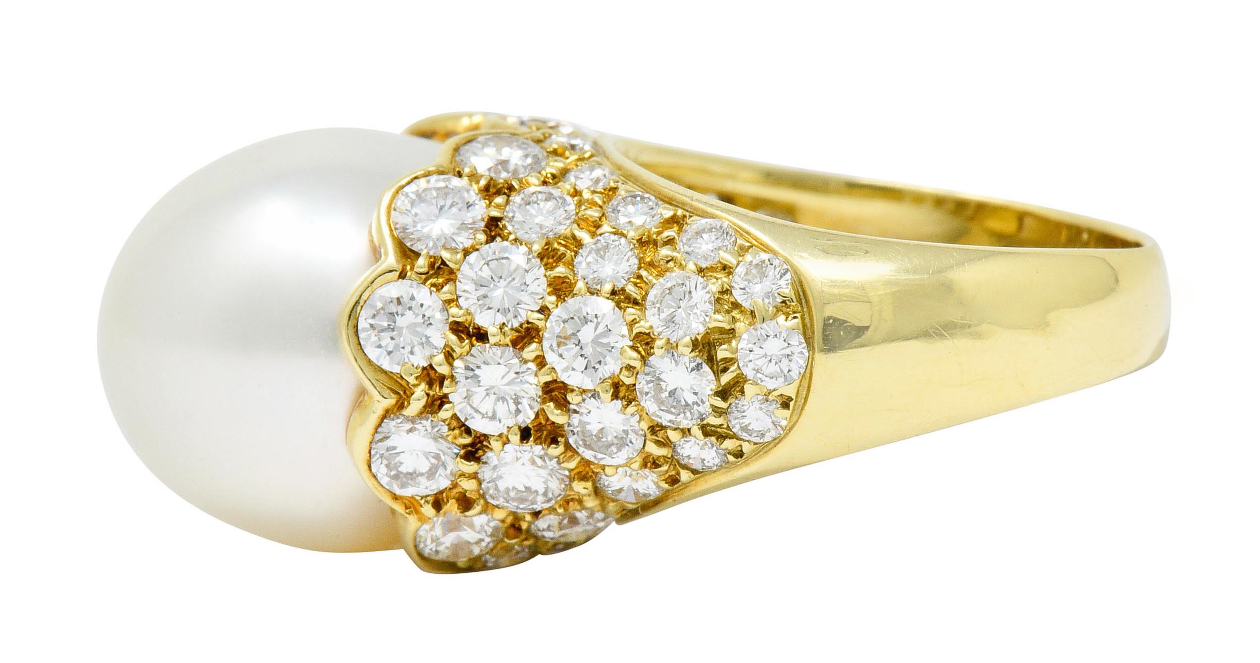 Women's or Men's Van Cleef & Arpels South Sea Pearl 3.40 Carat Diamond 18 Karat Gold Ring