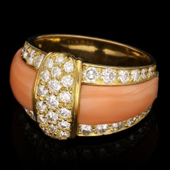 Van Cleef & Arpels Superbe bague robe vintage en or, corail et diamants, c. 1970