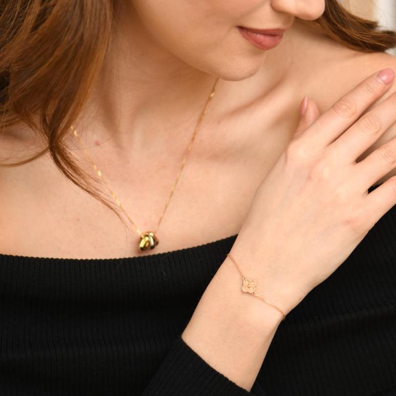 Van Cleef & Arpels Sweet Alhambra 18K Hammered Rose Gold Motif Bracelet In Excellent Condition In Banbury, GB