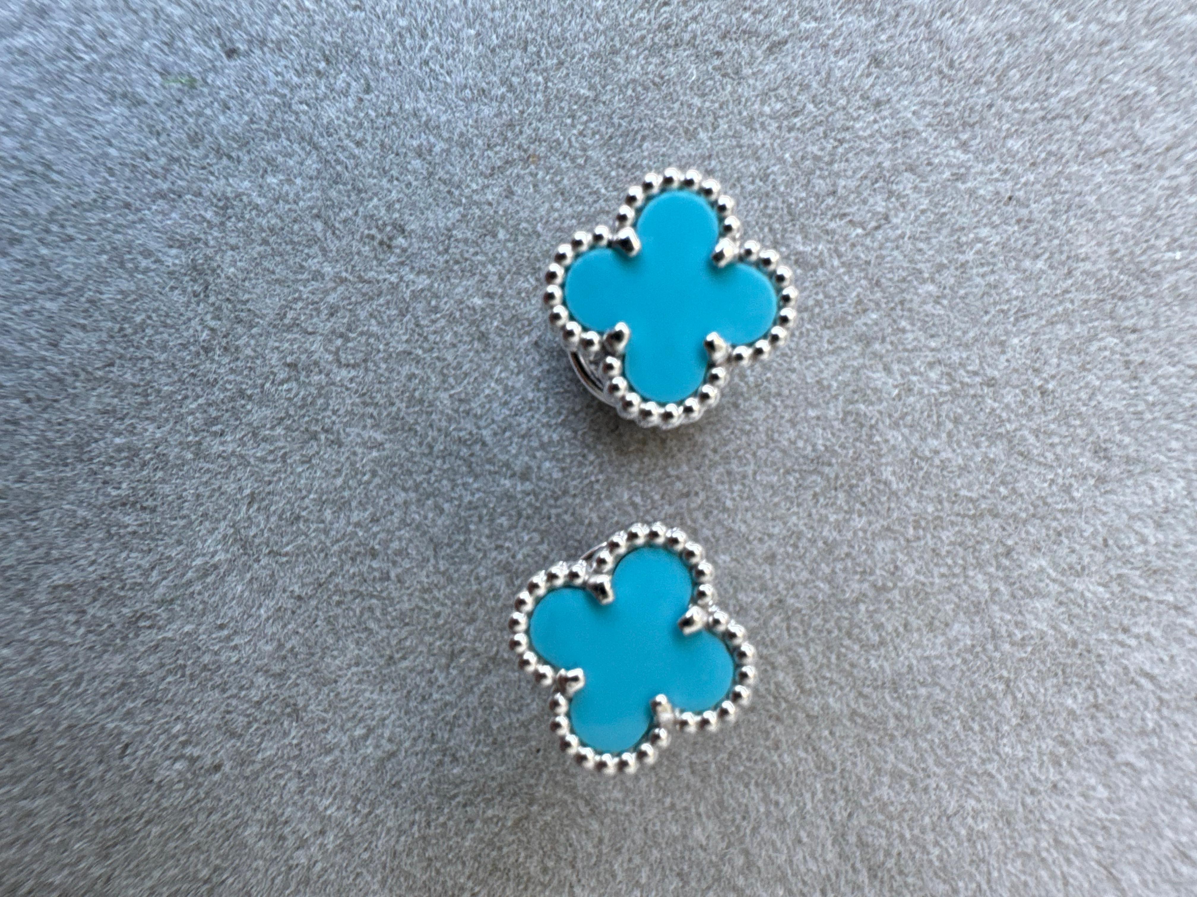 18K White Gold / AU 750 (Confirmed by precious metal scan & gold purity tests)
