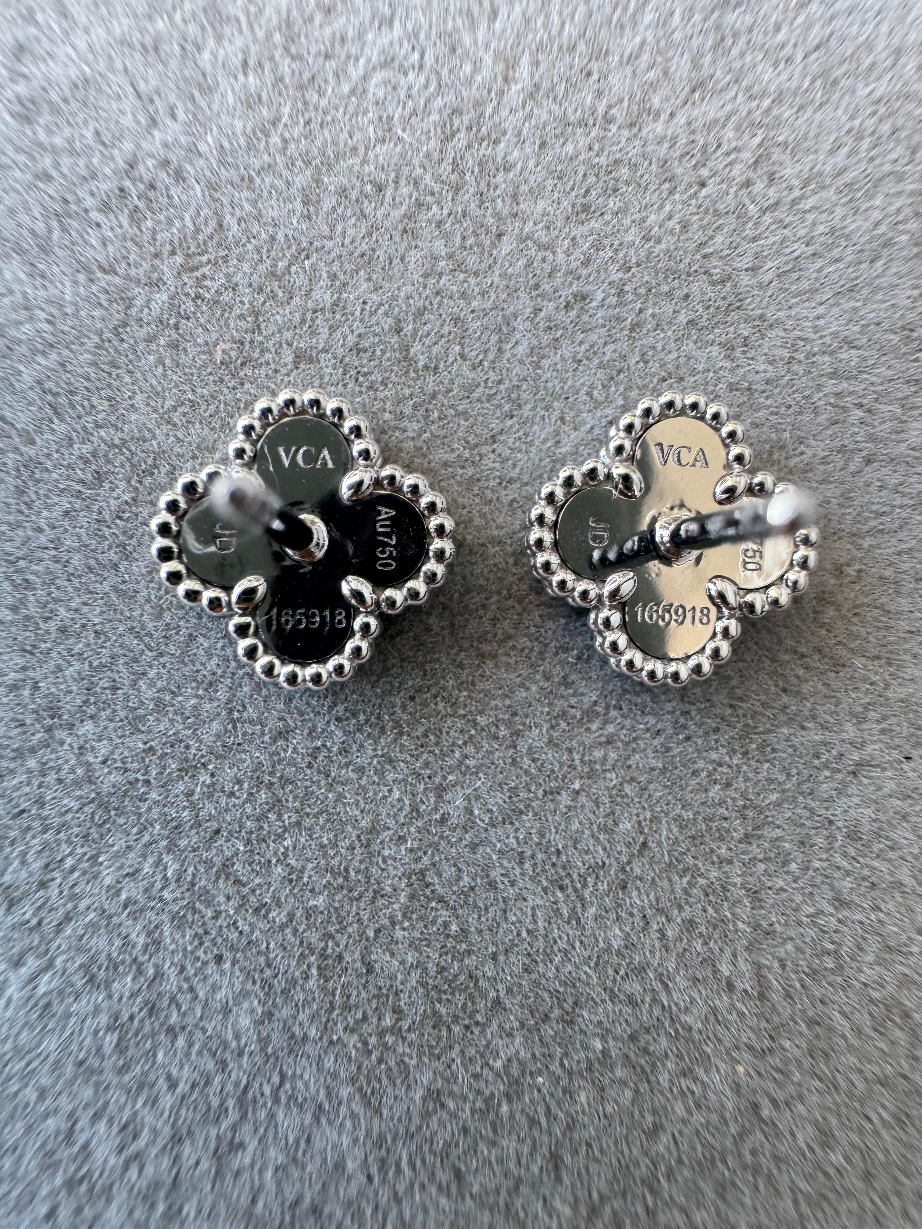 Women's or Men's Van Cleef & Arpels Sweet Alhambra Blue Turquoise 18K White Gold Stud Earrings