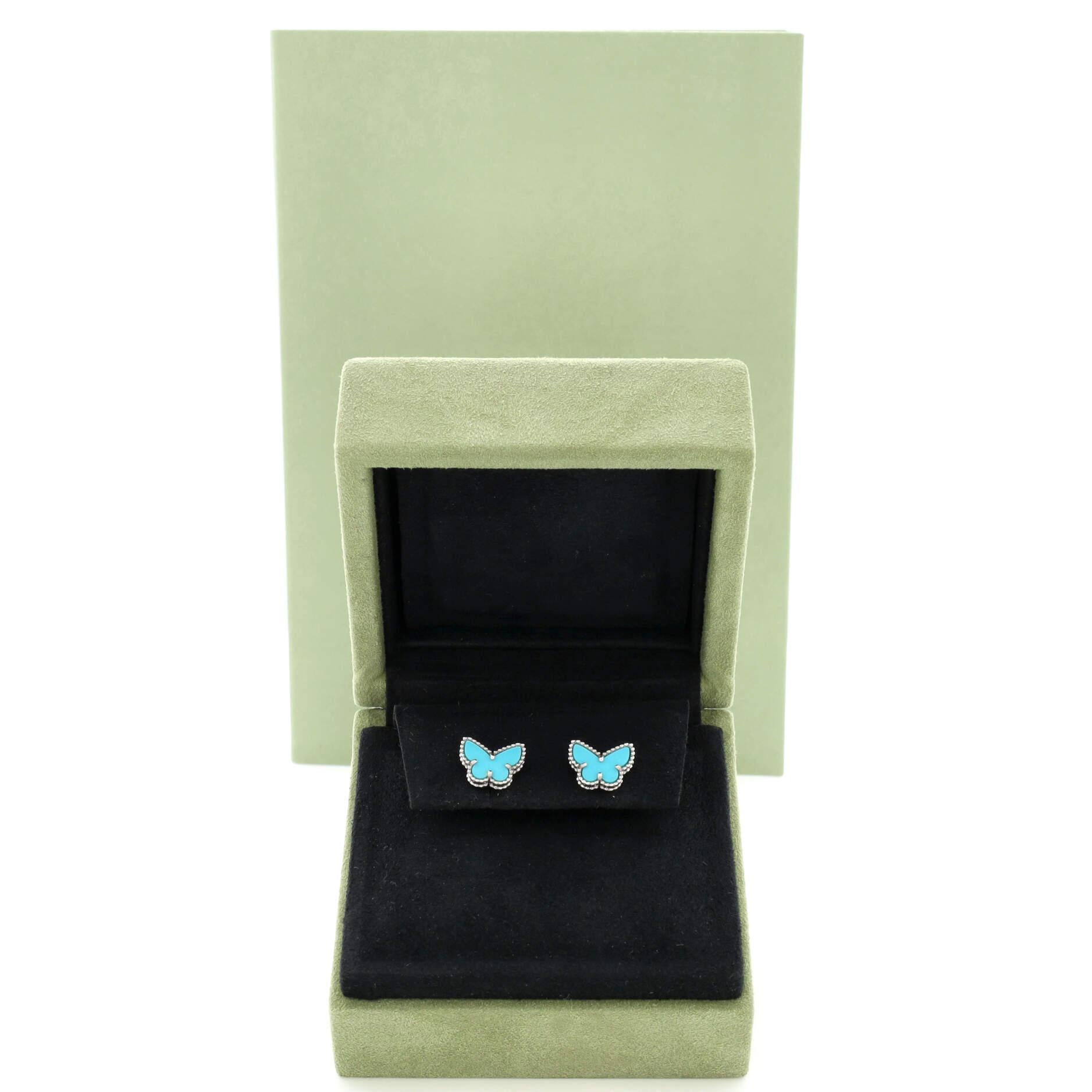 Condition: Great. Minor wear throughout.
Accessories: No Accessories
Measurements: Height/Length: 8.10 mm, Width: 10.80 mm
Designer: Van Cleef & Arpels
Model: Sweet Alhambra Butterfly Stud Earrings 18K White Gold and Turquoise
Exterior Color: White