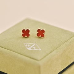 Van Cleef & Arpels Sweet Alhambra Carnelian 18k Rose Gold Earstuds