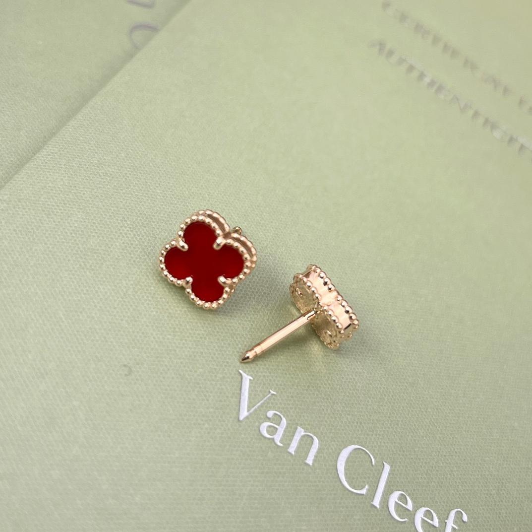 Uncut Van Cleef & Arpels Sweet Alhambra Carnelian 18k Rose Gold Earstuds