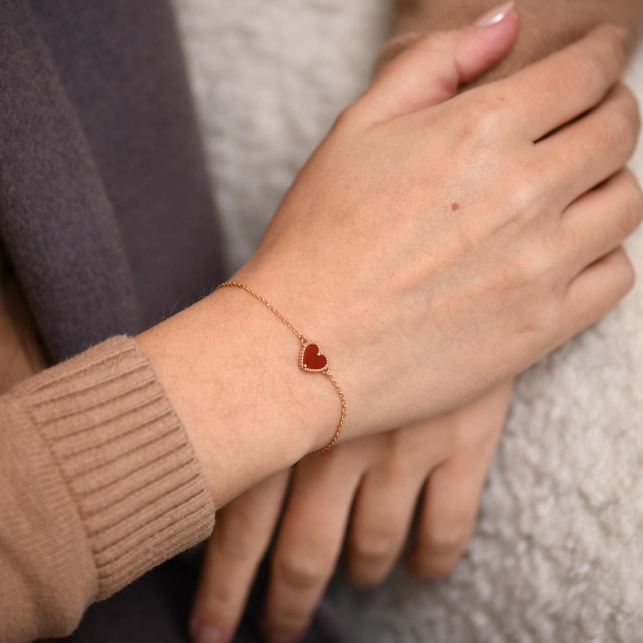 Van Cleef & Arpels Sweet Alhambra Carnelian Heart 18K Rose Gold Bracelet 2