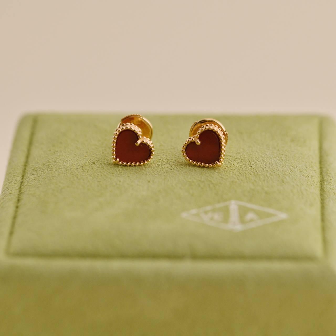 Pendientes Van Cleef & Arpels Dulce Alhambra Corazón de cornalina Oro rosa de 18 quilates en venta 1