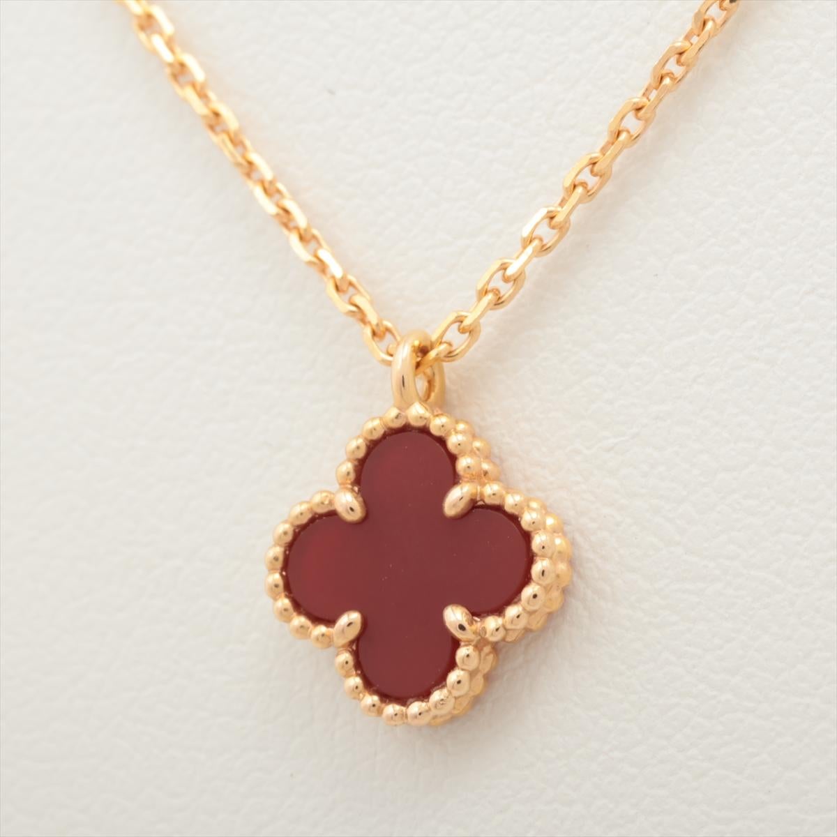 Van Cleef & Arpels Sweet Alhambra Carnelian Necklace Gold In Good Condition For Sale In Indianapolis, IN