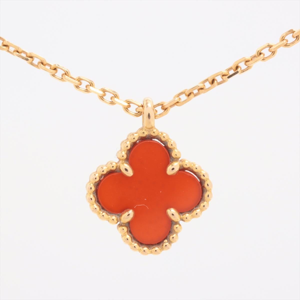 Taille ronde Van Cleef & Arpels Sweet Alhambra Collier en or et cornaline