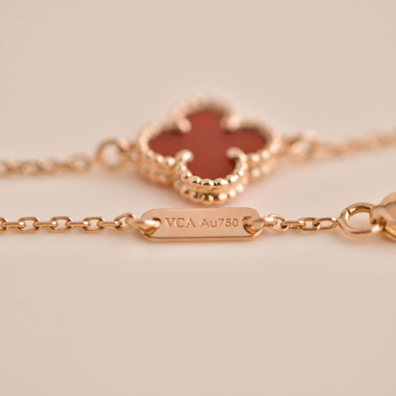 Women's or Men's Van Cleef & Arpels Sweet Alhambra Carnelian Rose Gold Bracelet