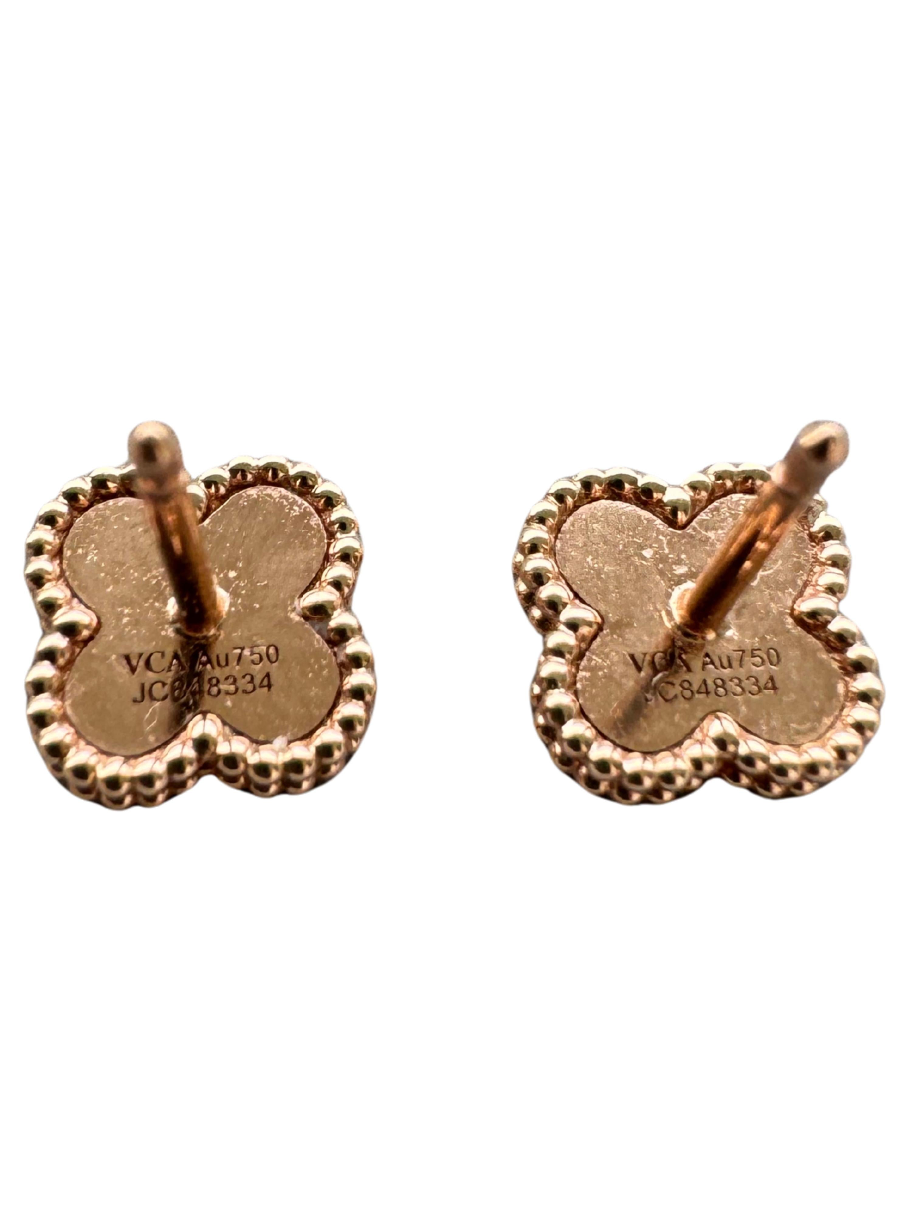 Van Cleef & Arpels Boucles d'oreilles Alhambra en or rose 18K martelé et écrasé en vente 3