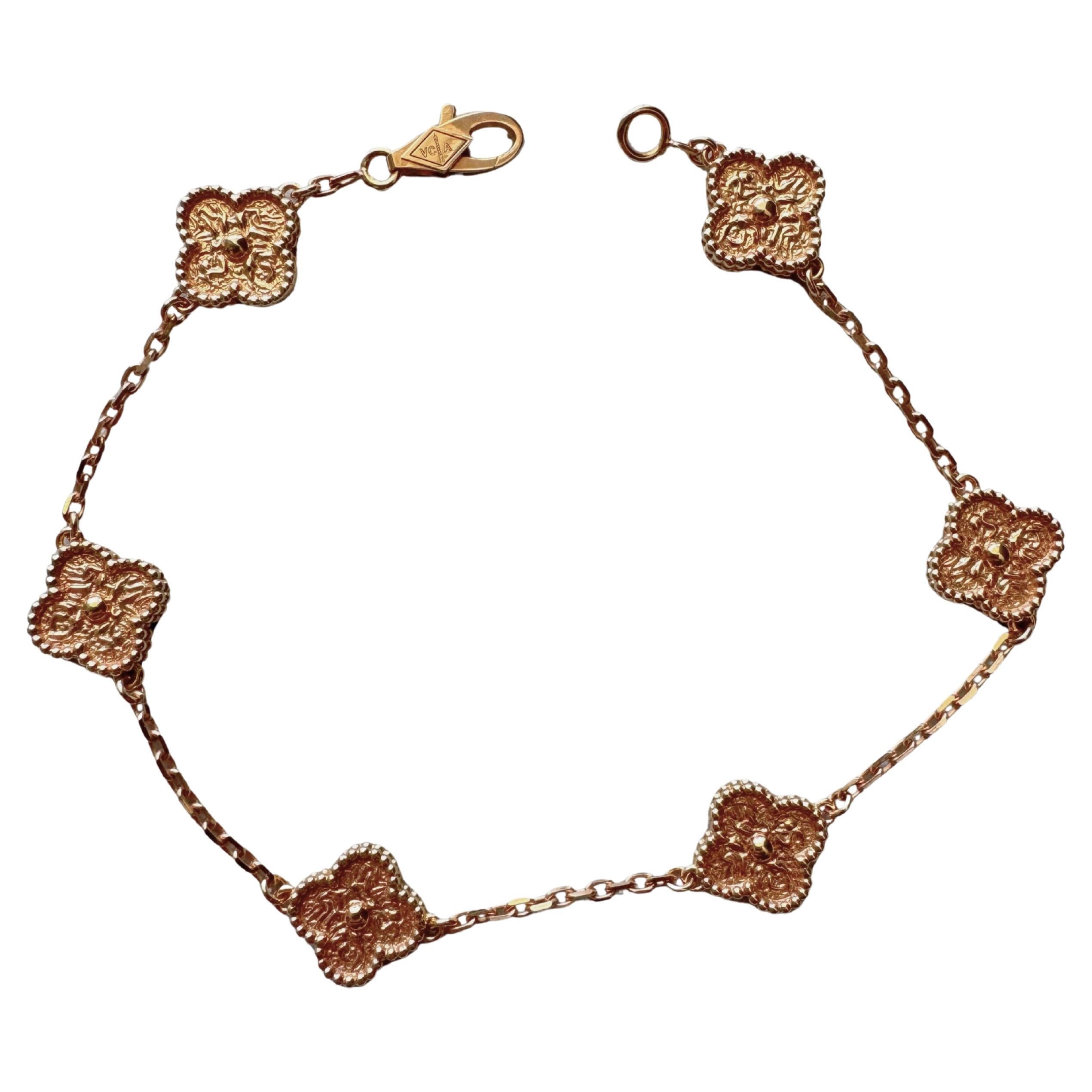 Van Cleef & Arpels Dulce Alhambra Martillado Triturado 6 Motivos Pulsera de Oro Rosa