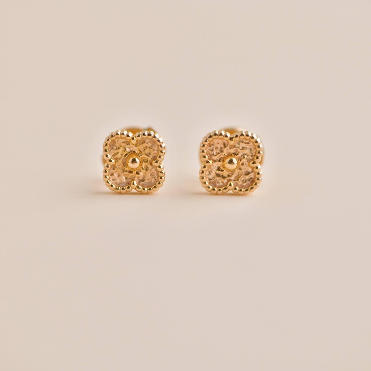 Women's or Men's Van Cleef & Arpels Sweet Alhambra Hammered Rose Gold Earstuds