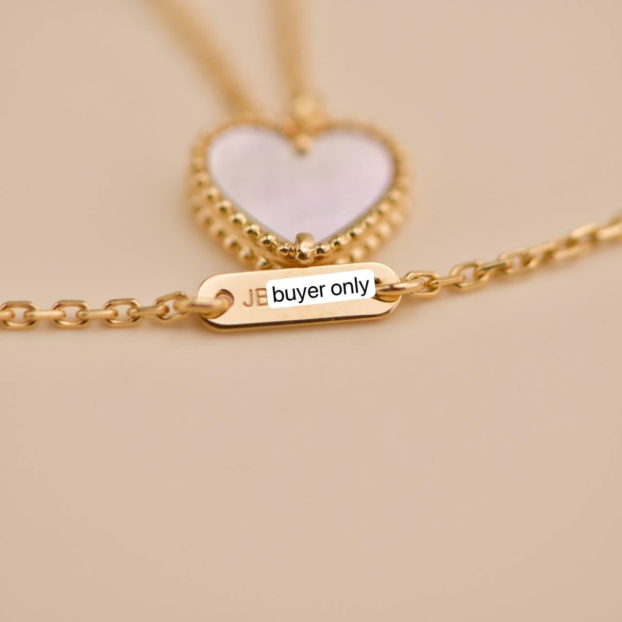 Van Cleef & Arpels Sweet Alhambra Heart Perlmutt-Anhänger aus 18K Gelbgold im Angebot 3