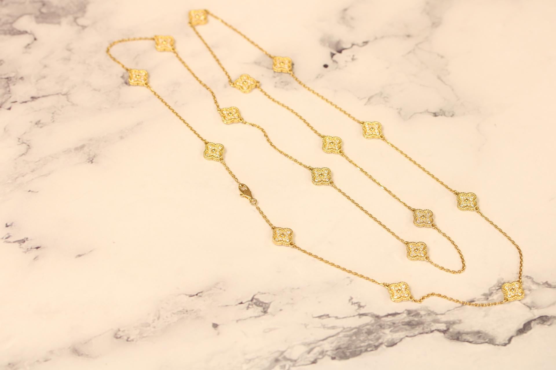 Women's Van Cleef & Arpels Sweet Alhambra long necklace, 16 motifs Box & Papers For Sale