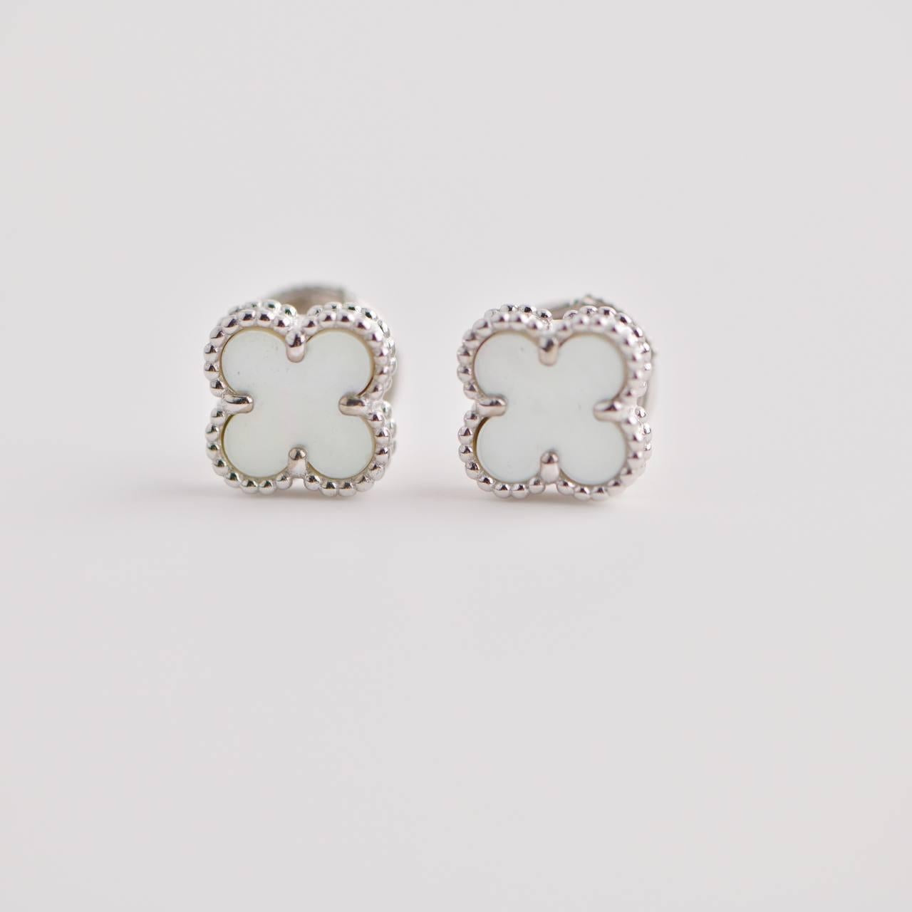 Van Cleef & Arpels Sweet Alhambra Mother-of-Pearl 18K White Gold Earstuds In Excellent Condition For Sale In Banbury, GB