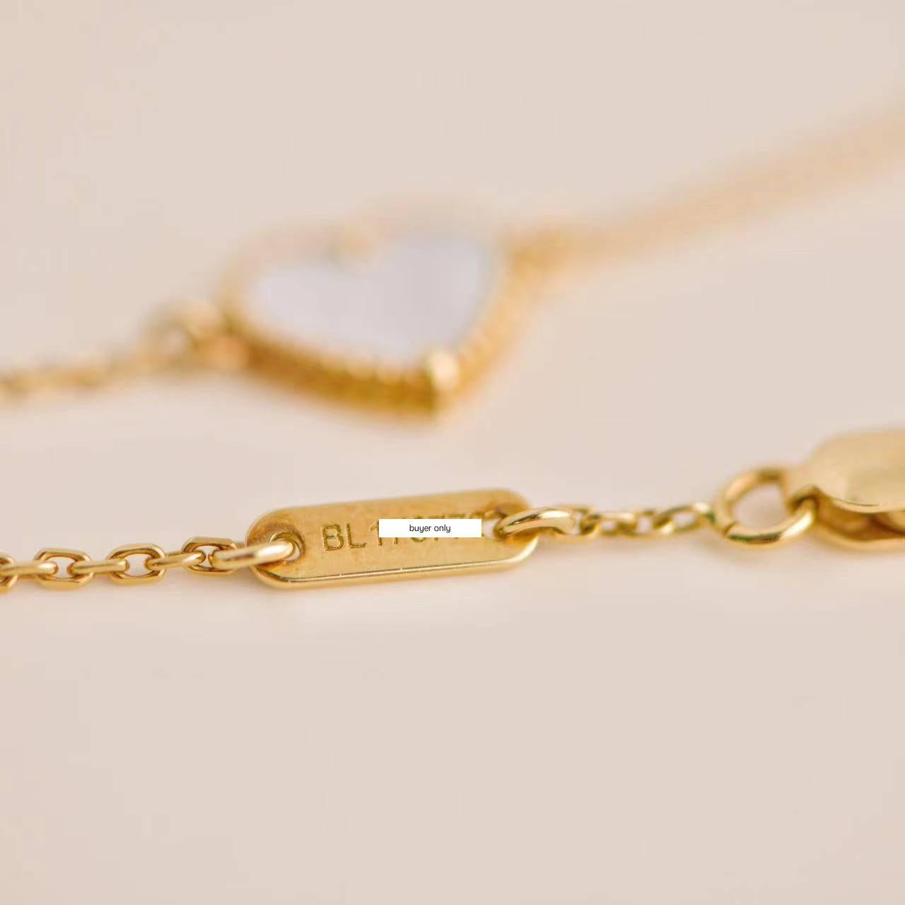 Women's or Men's Van Cleef & Arpels Sweet Alhambra Mother of Pearl 18K Yellow Gold Bracelet