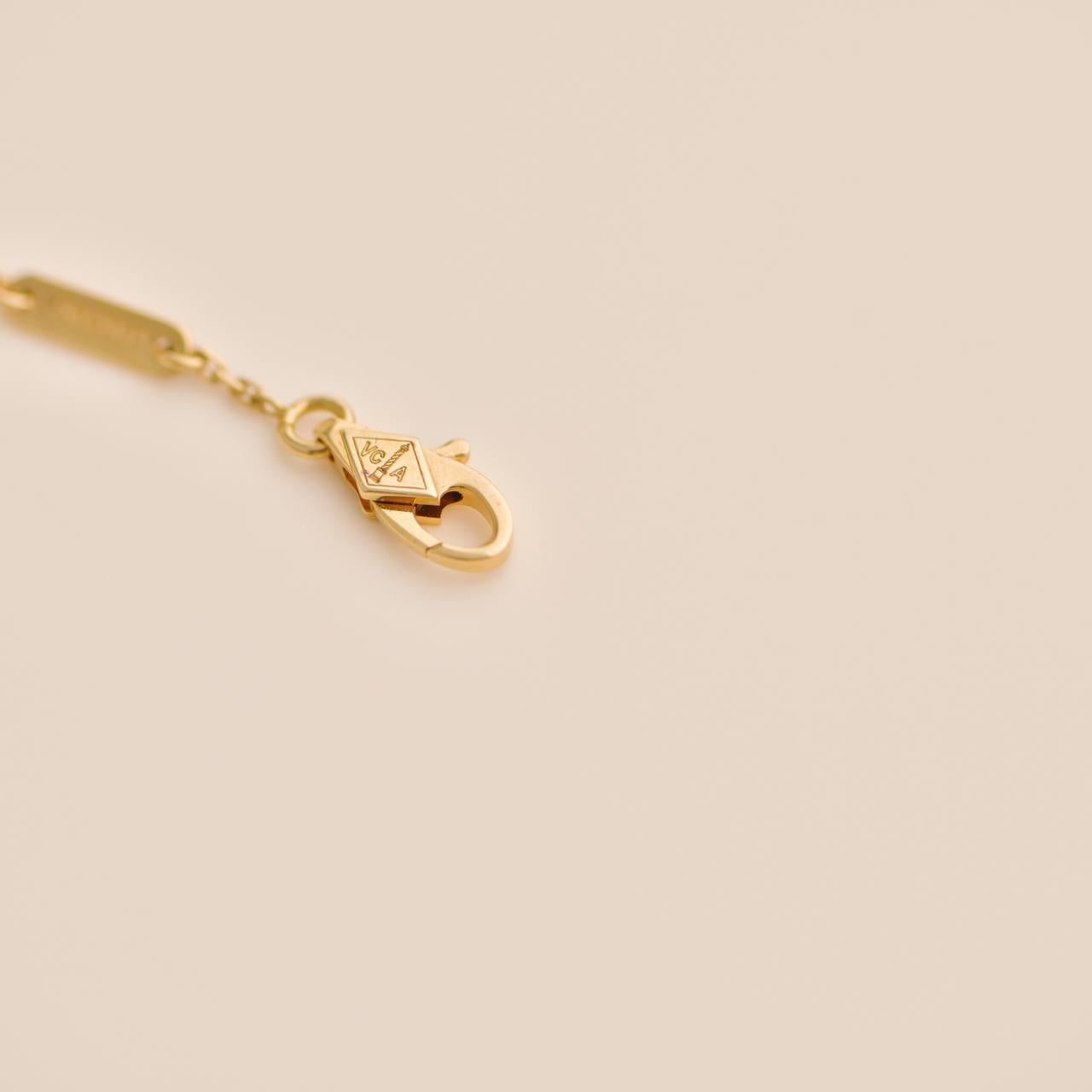 Van Cleef & Arpels Sweet Alhambra Mother of Pearl 18k Yellow Gold Bracelet 1