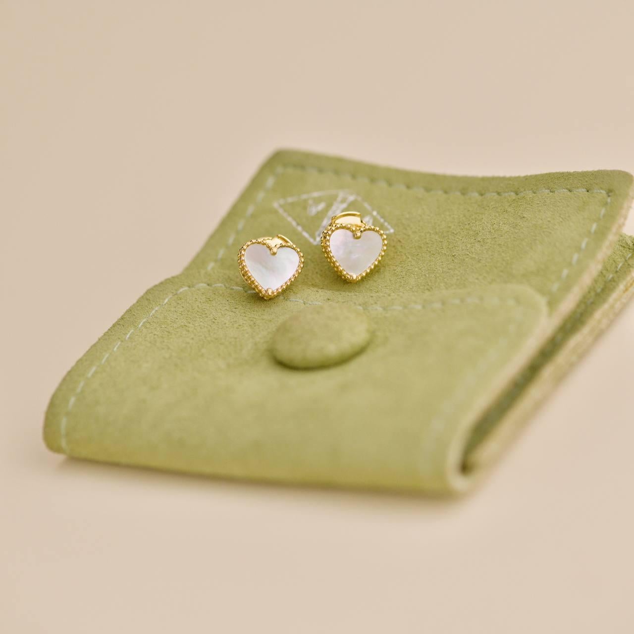 Uncut Van Cleef & Arpels Sweet Alhambra Mother of Pearl Heart 18K Yellow Gold Earrings For Sale
