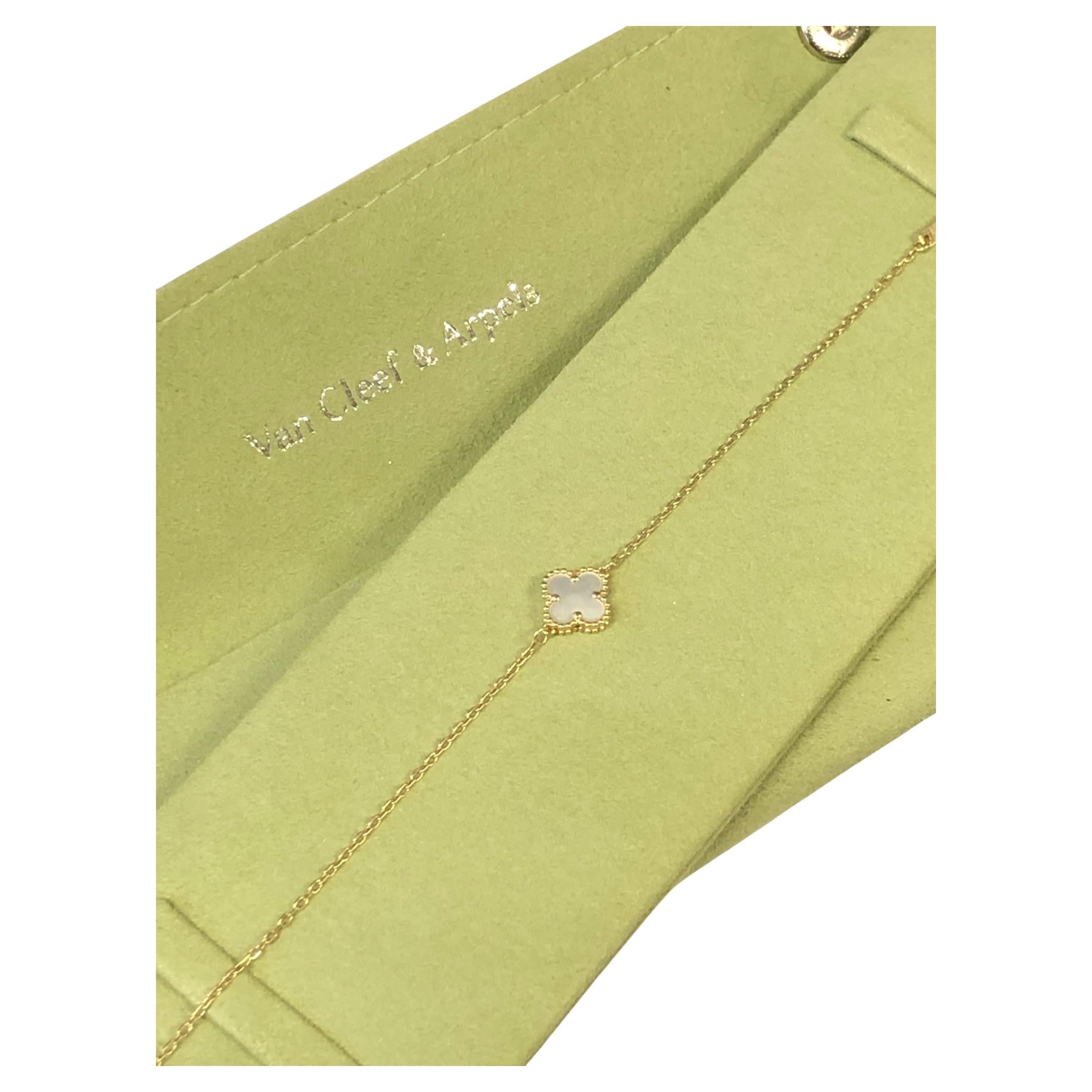 Van Cleef & Arpels Sweet Alhambra Mother of Pearl single Motif Bracelet