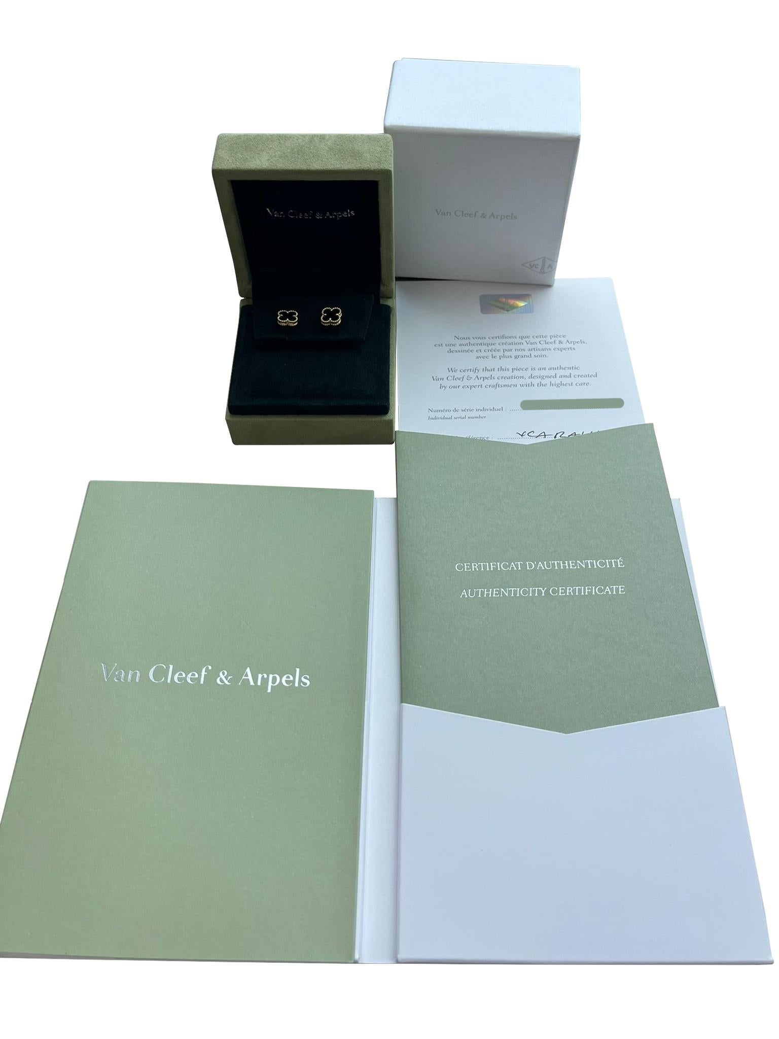 Van Cleef & Arpels Sweet Alhambra earstuds, 18K yellow gold, onyx.

Details:
Brand: Van Cleef & Arpels
Model: VCARA44900
Style: Earrings
Stone: Onyx (As each stone is unique, its color and features may vary from one creation to another)
Stone Count: