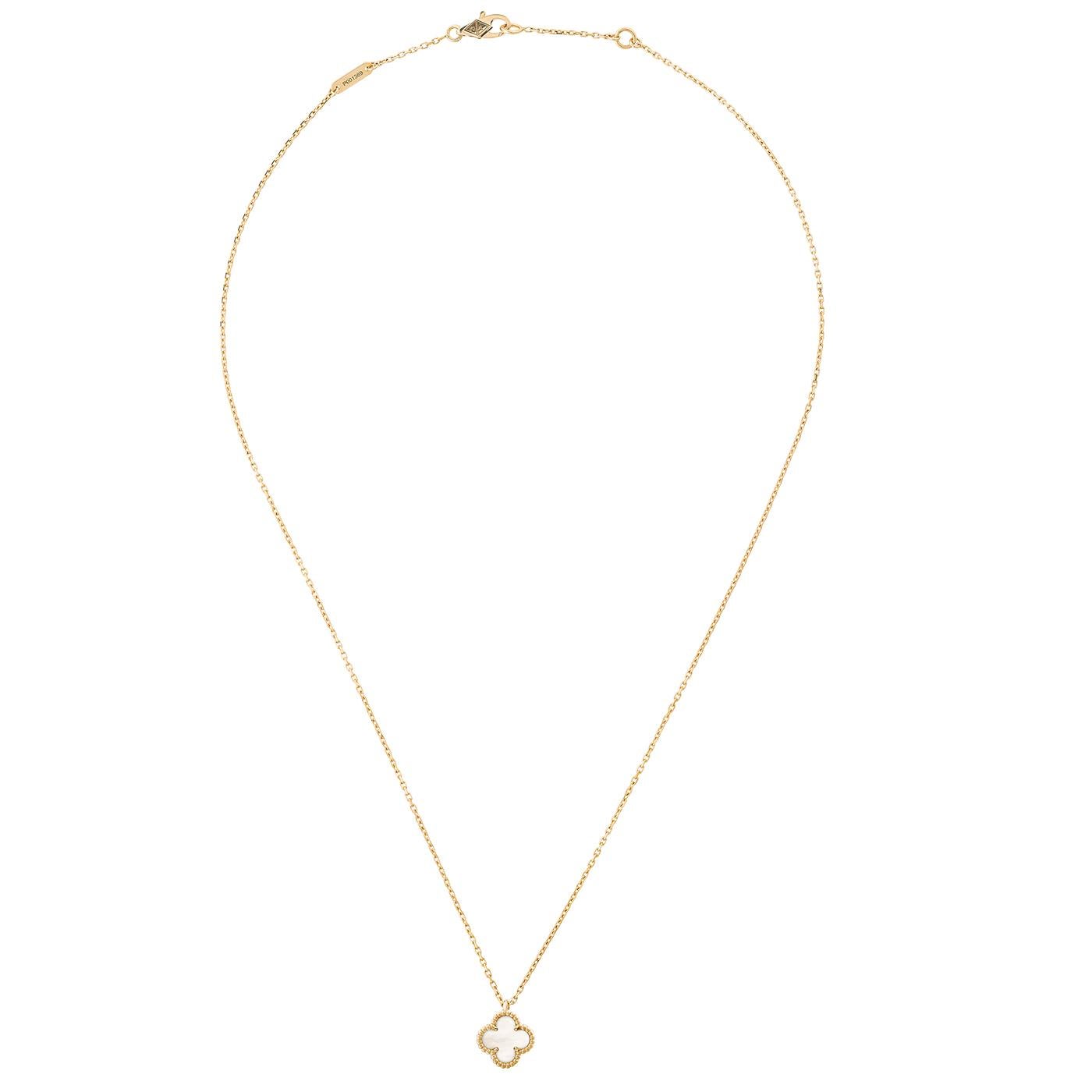 Created in 1968 by Van Cleef & Arpels and inspired by the four-leaf clover, the Alhambra jewelry collection has established itself as a timeless symbol of luck. Its pure lines and distinctive beaded contour combined with a broad palette of natural