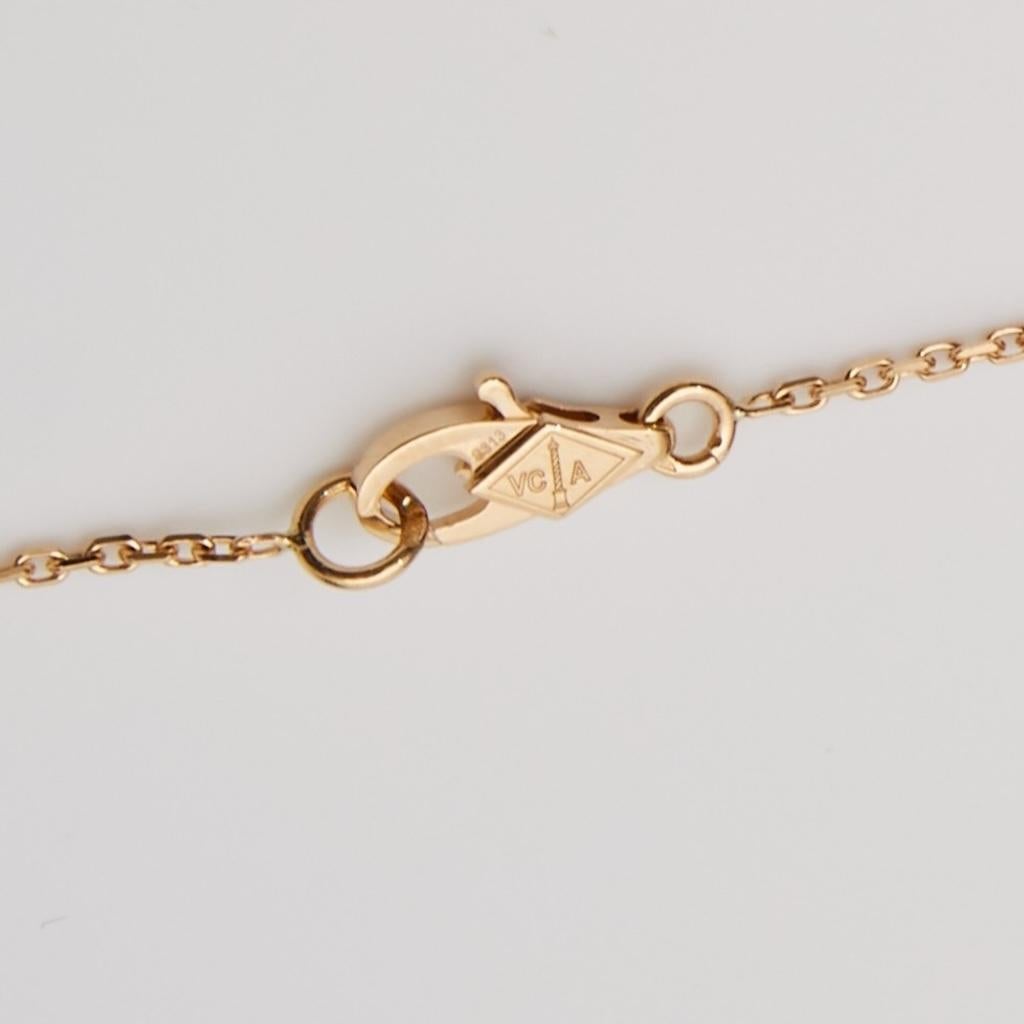 Van Cleef & Arpels Sweet Alhambra Pendant Gold Mother-of-pearl For Sale 6