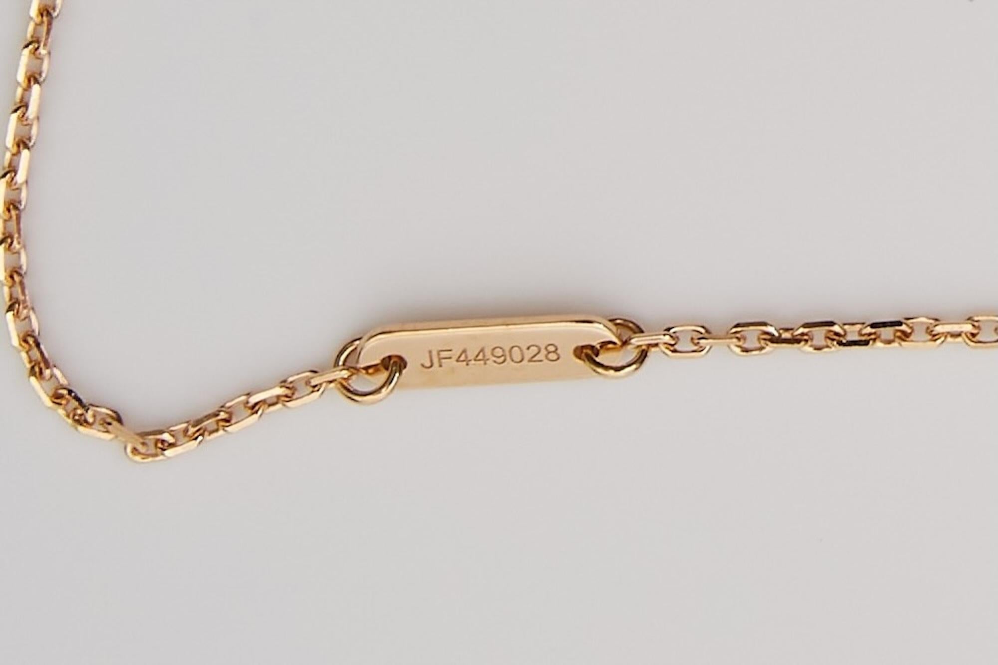 Van Cleef & Arpels Sweet Alhambra Pendant Gold Mother-of-pearl For Sale 8