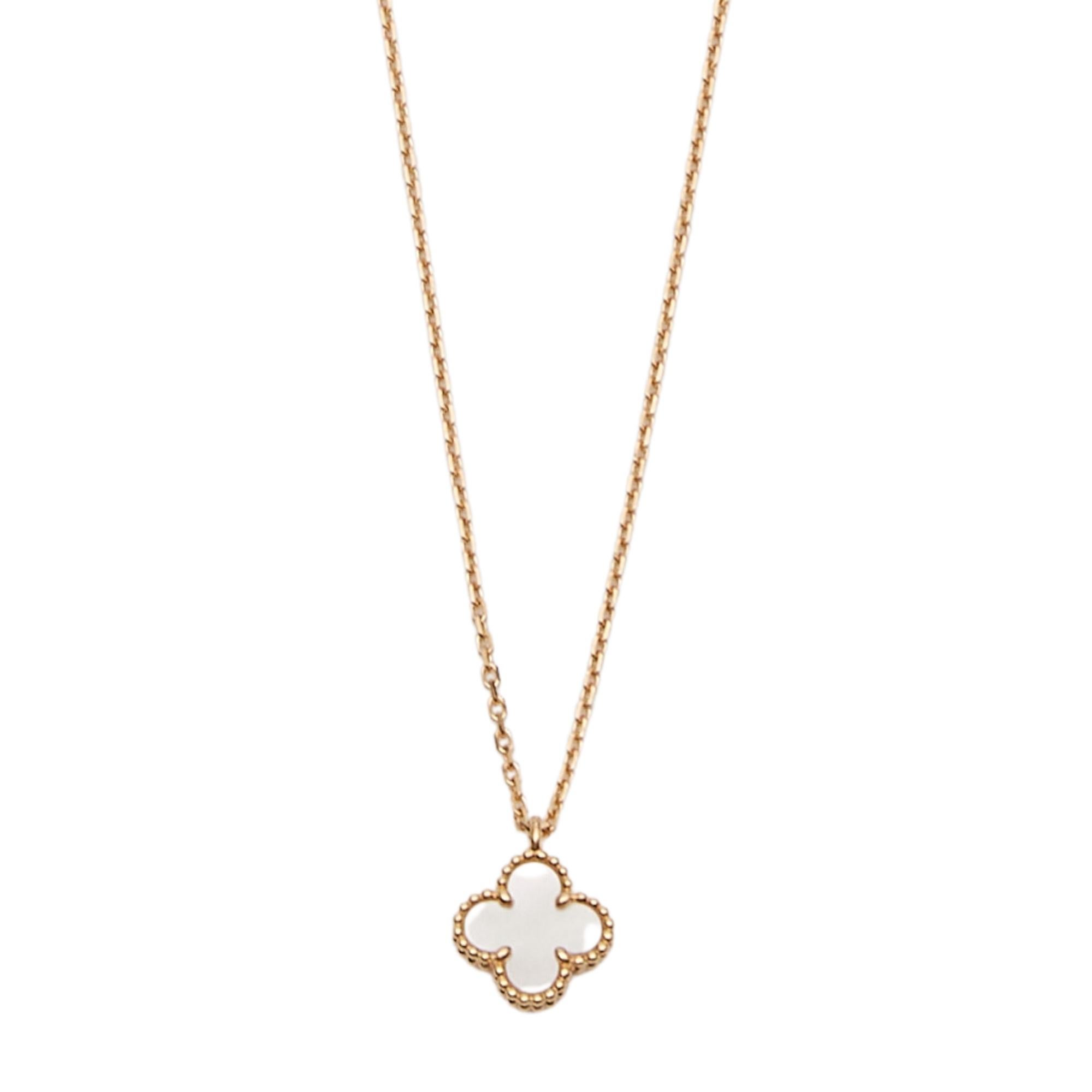 VAN CLEEF & ARPELS SWEET ALHAMBRA PENDANT GOLD MOTHER-OF-PEARL

This necklace features the mother-of-pearl pendant on a chain necklace. The mother of pearl is produced naturally in certain shells and illuminates jewelry creations with its glistening