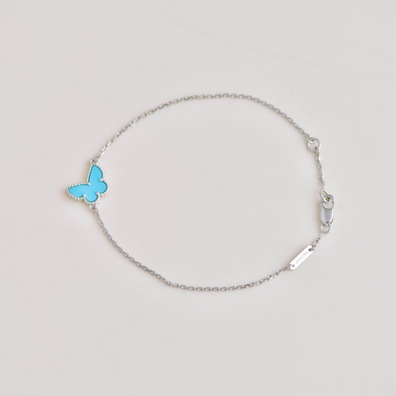 Van Cleef & Arpels Sweet Alhambra Turquoise 18k White Gold Bracelet In Excellent Condition In Banbury, GB