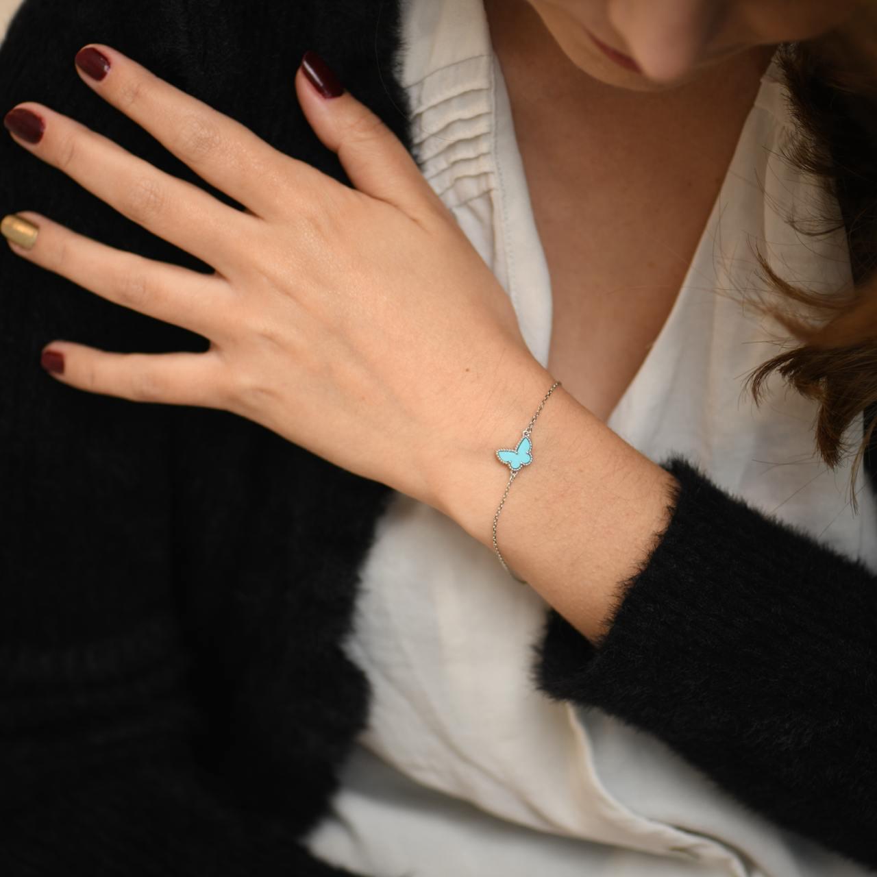 Uncut Van Cleef & Arpels Sweet Alhambra Turquoise 18k White Gold Bracelet