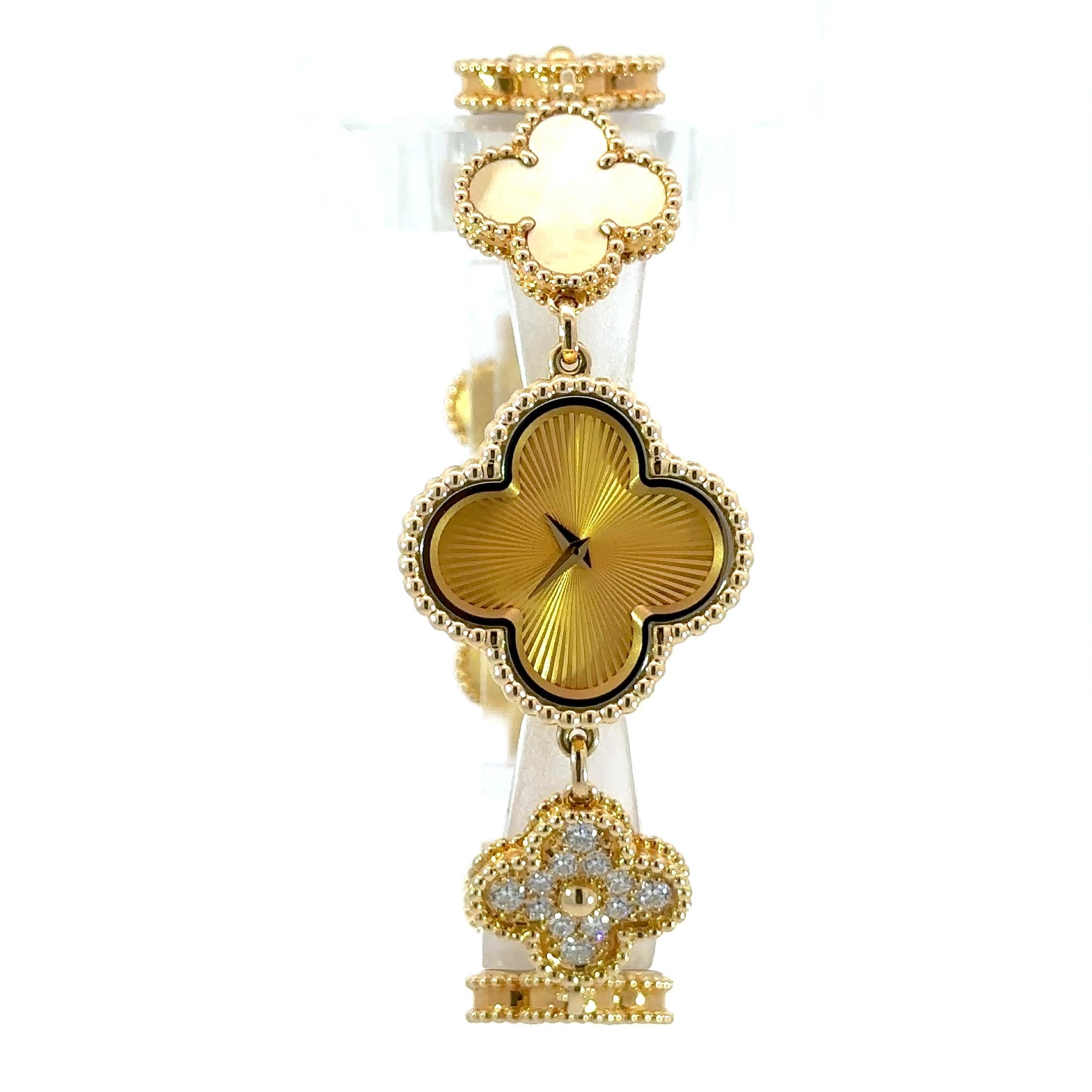 Contemporain Van Cleef & Arpels Sweet Alhambra Montre en or jaune 18 carats et diamants
