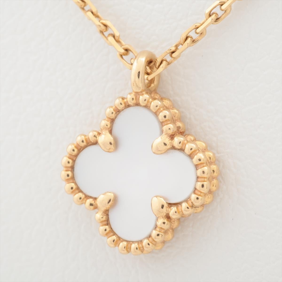Van Cleef & Arpels Sweet Alhambra White Necklace In Good Condition In Indianapolis, IN