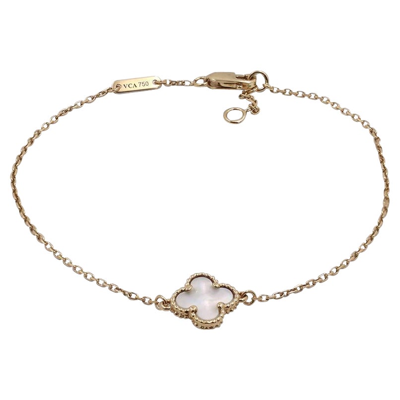 Van Cleef & Arpels Sweet Alhambra Armband aus Gelbgold und Perlmutt